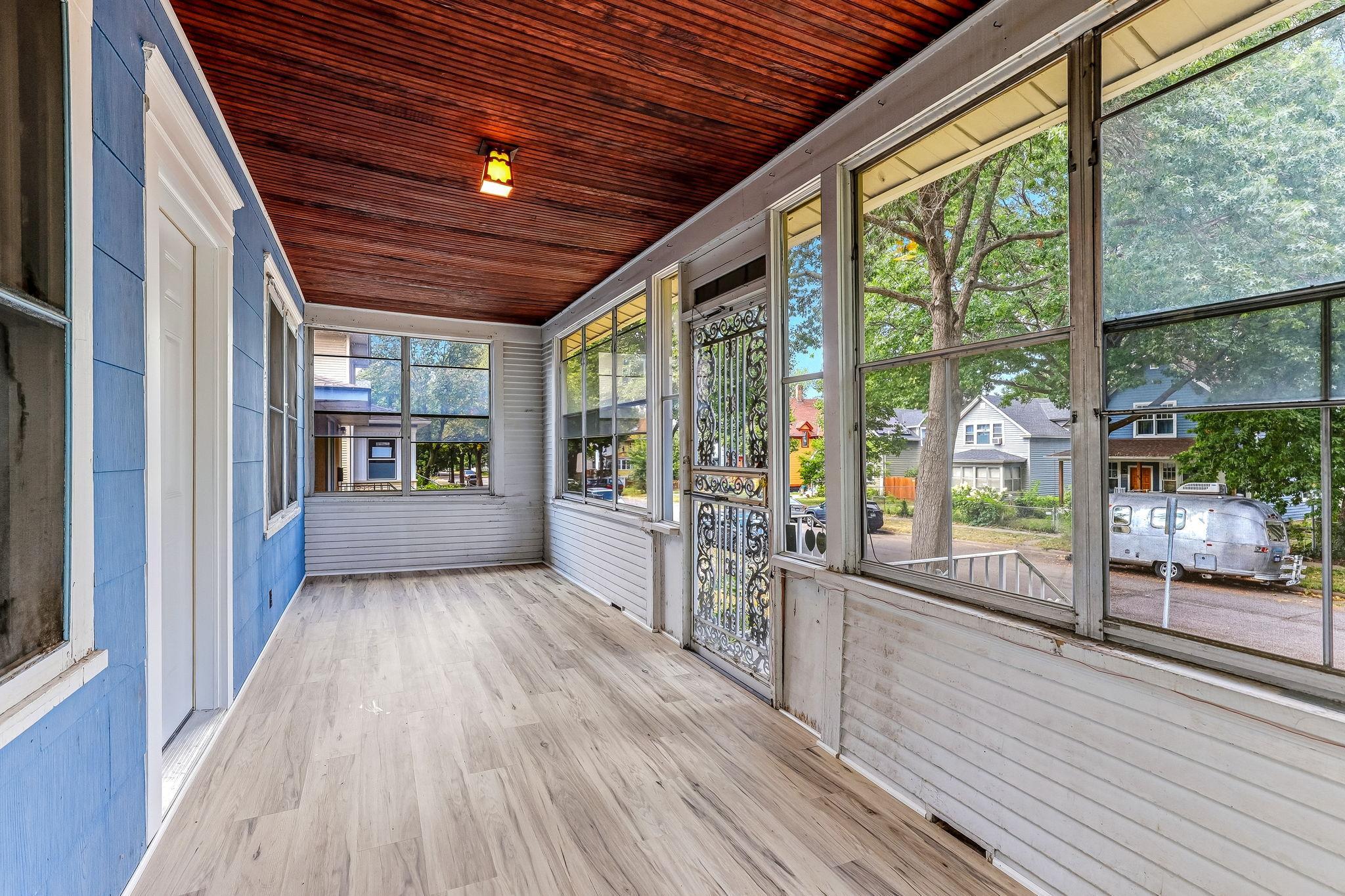 View of Residential at 706 Fuller Avenue, Saint Paul MN 55104, Saint Paul (4 of 28) - Mike Wilen | Minnesota Team Real Estate