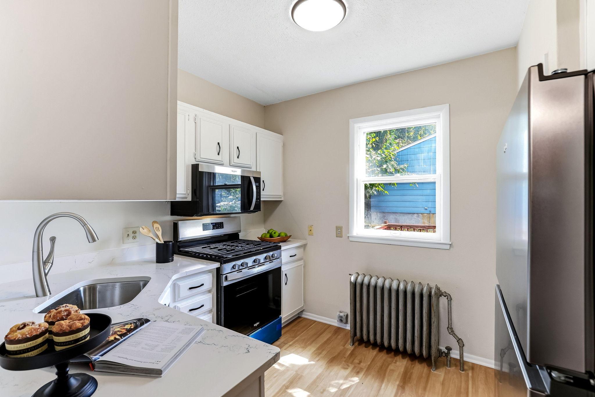 View of Residential at 706 Fuller Avenue, Saint Paul MN 55104, Saint Paul (9 of 28) - Mike Wilen | Minnesota Team Real Estate