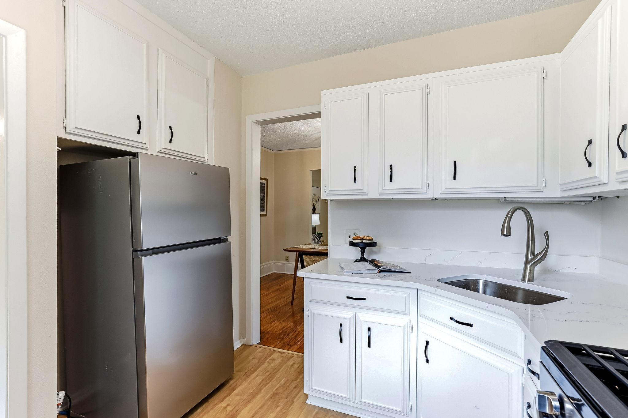 View of Residential at 706 Fuller Avenue, Saint Paul MN 55104, Saint Paul (11 of 28) - Mike Wilen | Minnesota Team Real Estate