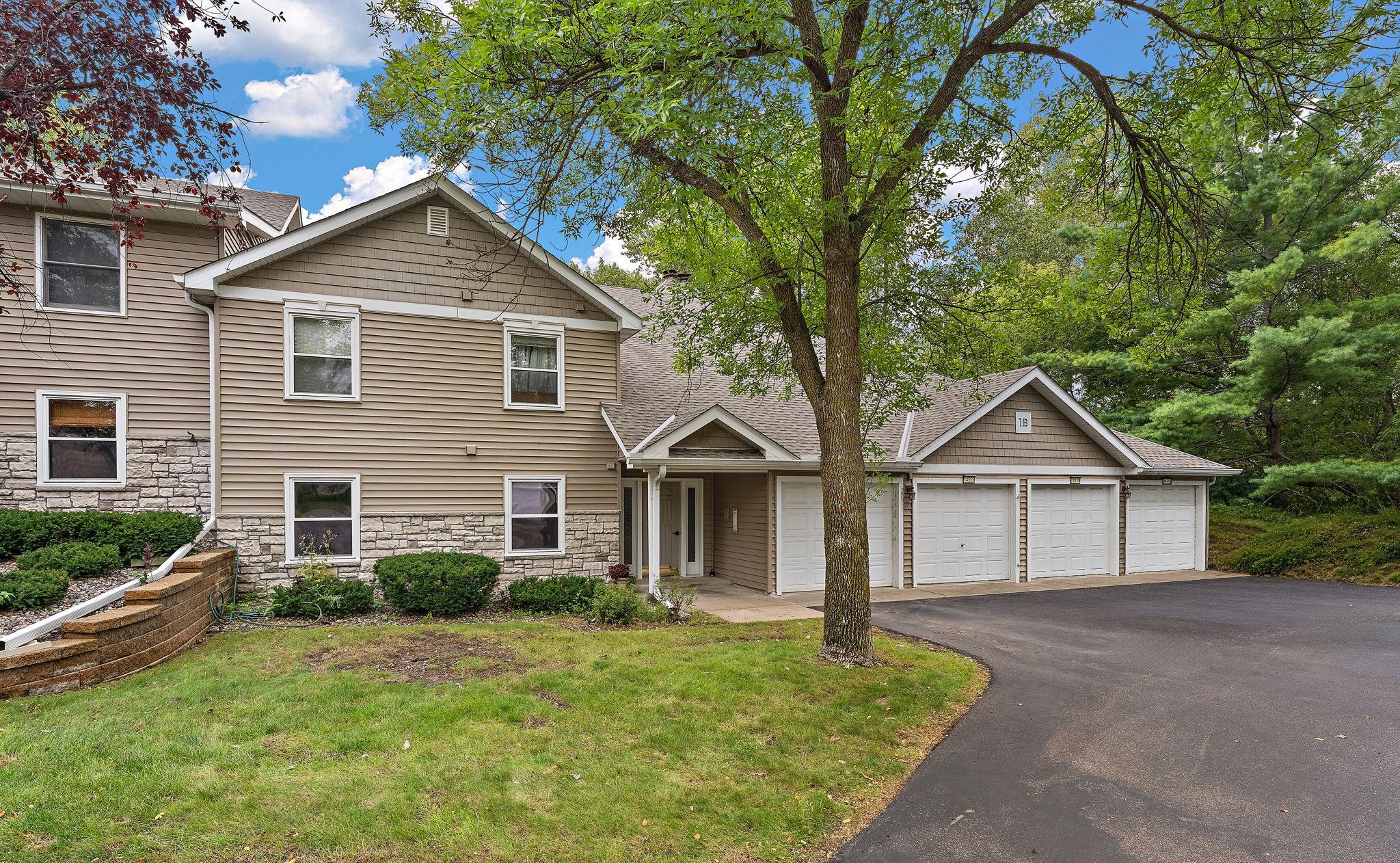View of Residential at 14349 Fairway Drive, Eden Prairie MN 55344, Eden Prairie (19 of 22) - Mike Wilen | Minnesota Team Real Estate
