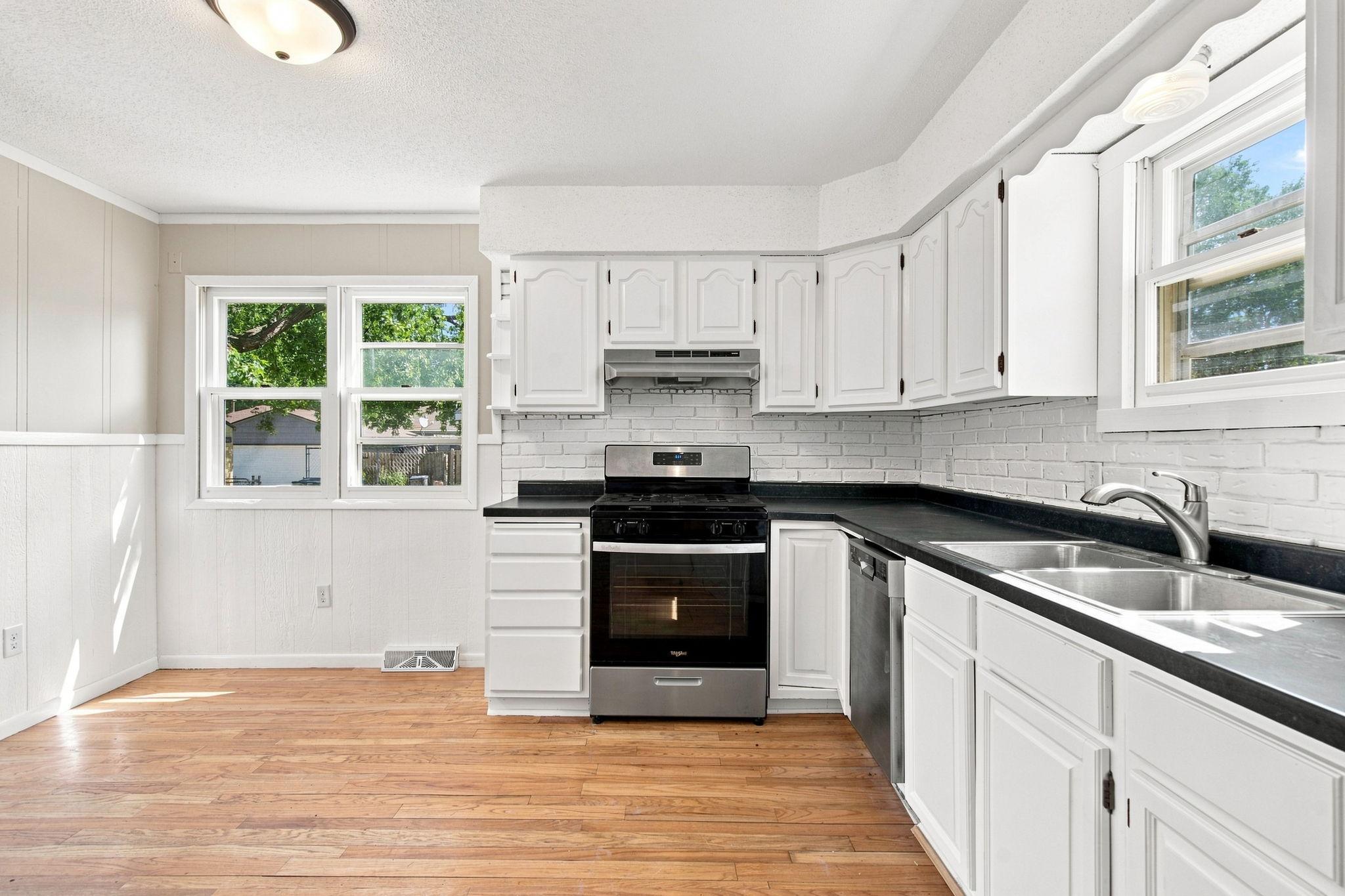 View of Residential at 5825 45th Avenue, Minneapolis MN 55417, Minneapolis (6 of 33) - Mike Wilen | Minnesota Team Real Estate