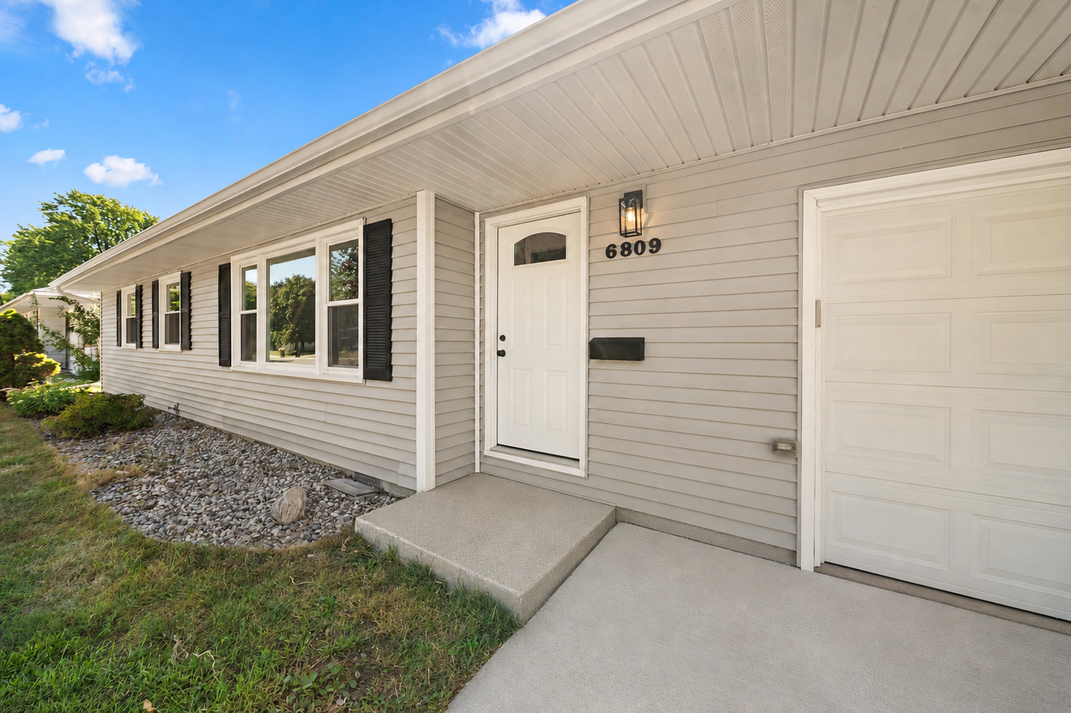 View of Residential at 6809 Dudley Avenue, Crystal MN 55428, Crystal (3 of 31) - Mike Wilen | Minnesota Team Real Estate