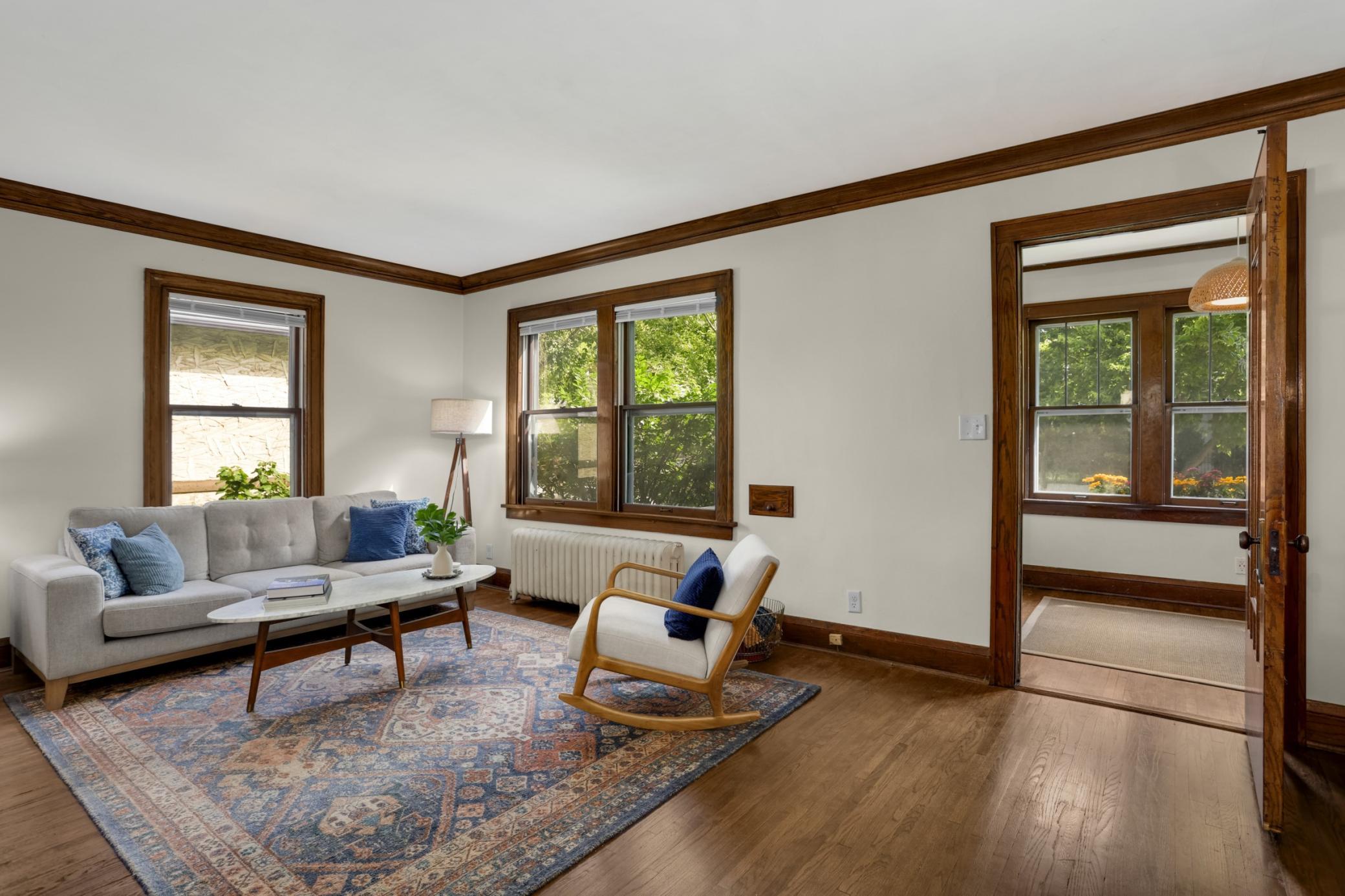 View of Residential at 877 Howell Street, Saint Paul MN 55104, Saint Paul (4 of 28) - Mike Wilen | Minnesota Team Real Estate