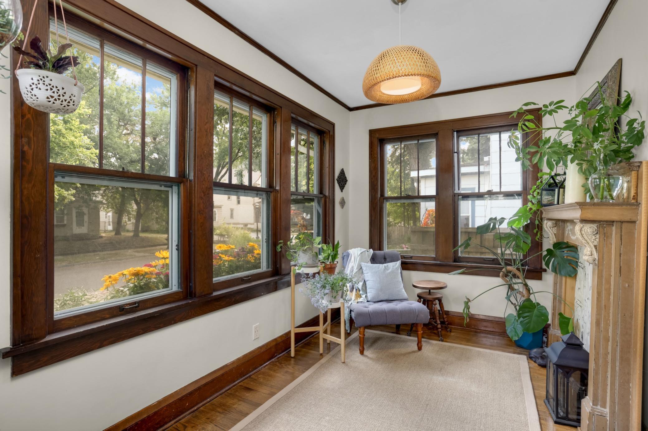 View of Residential at 877 Howell Street, Saint Paul MN 55104, Saint Paul (2 of 28) - Mike Wilen | Minnesota Team Real Estate