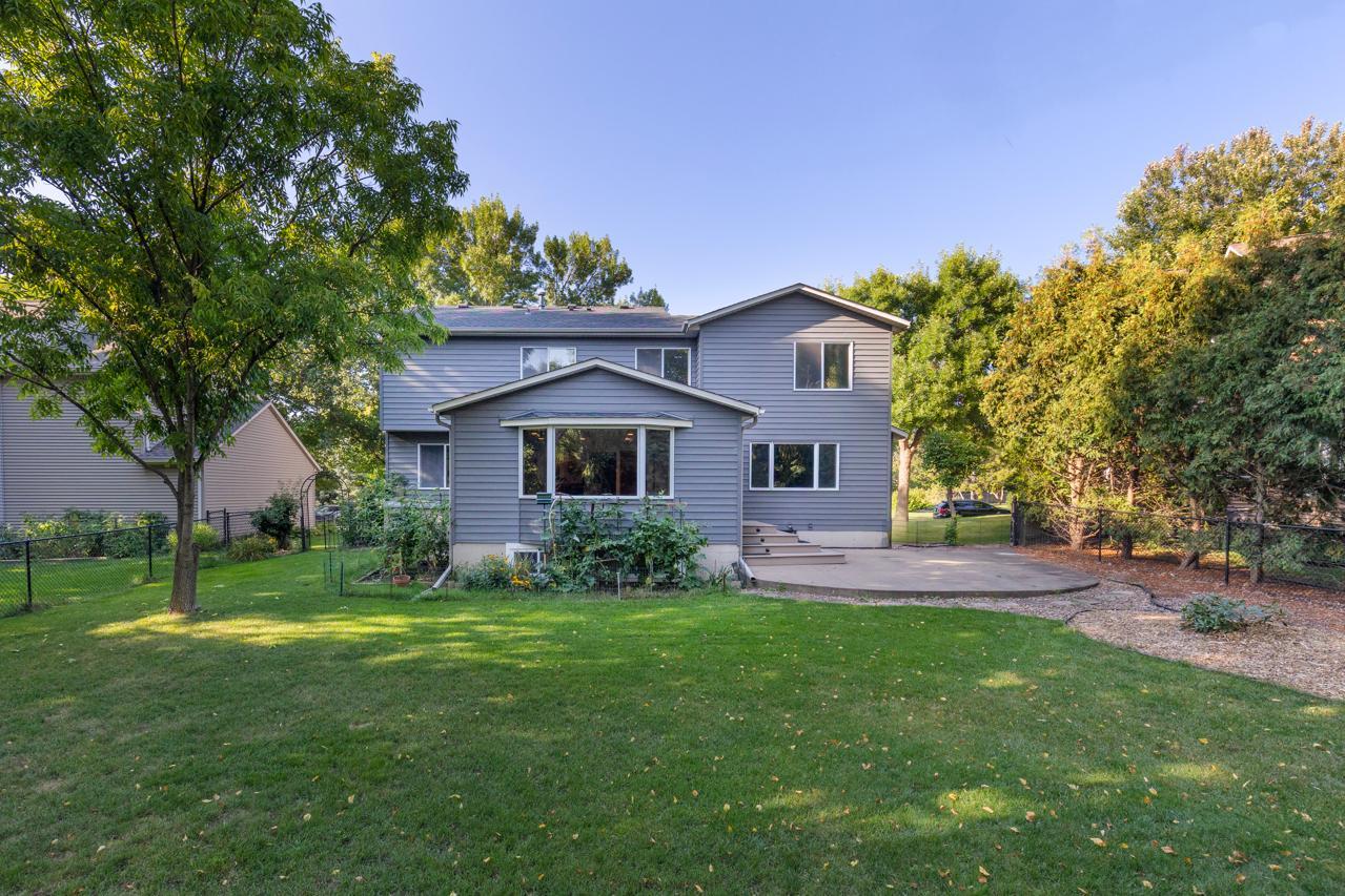 View of Residential at 8818 Belvedere Drive, Eden Prairie MN 55347, Eden Prairie (41 of 43) - Mike Wilen | Minnesota Team Real Estate