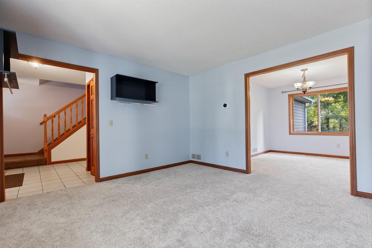 View of Residential at 8818 Belvedere Drive, Eden Prairie MN 55347, Eden Prairie (18 of 43) - Mike Wilen | Minnesota Team Real Estate