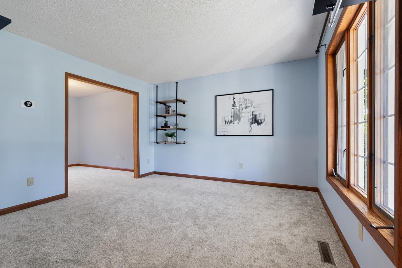 View of Residential at 8818 Belvedere Drive, Eden Prairie MN 55347, Eden Prairie (17 of 43) - Mike Wilen | Minnesota Team Real Estate