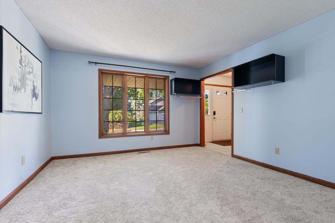 View of Residential at 8818 Belvedere Drive, Eden Prairie MN 55347, Eden Prairie (16 of 43) - Mike Wilen | Minnesota Team Real Estate