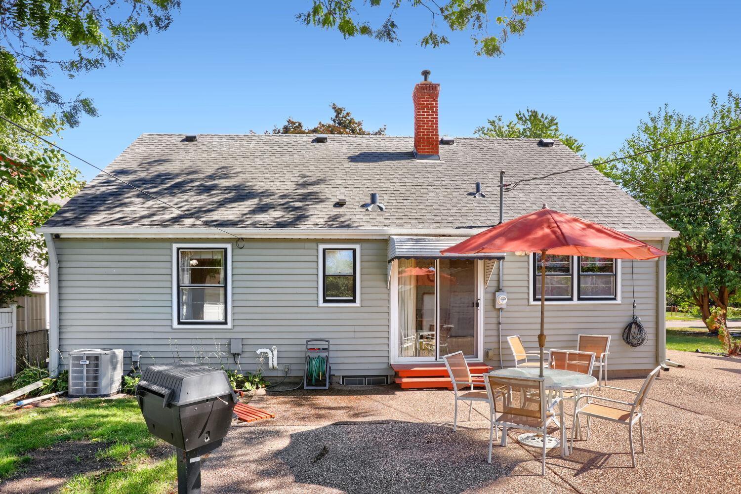 View of Residential at 1324 Buchanan Street, Minneapolis MN 55413, Minneapolis (34 of 40) - Mike Wilen | Minnesota Team Real Estate