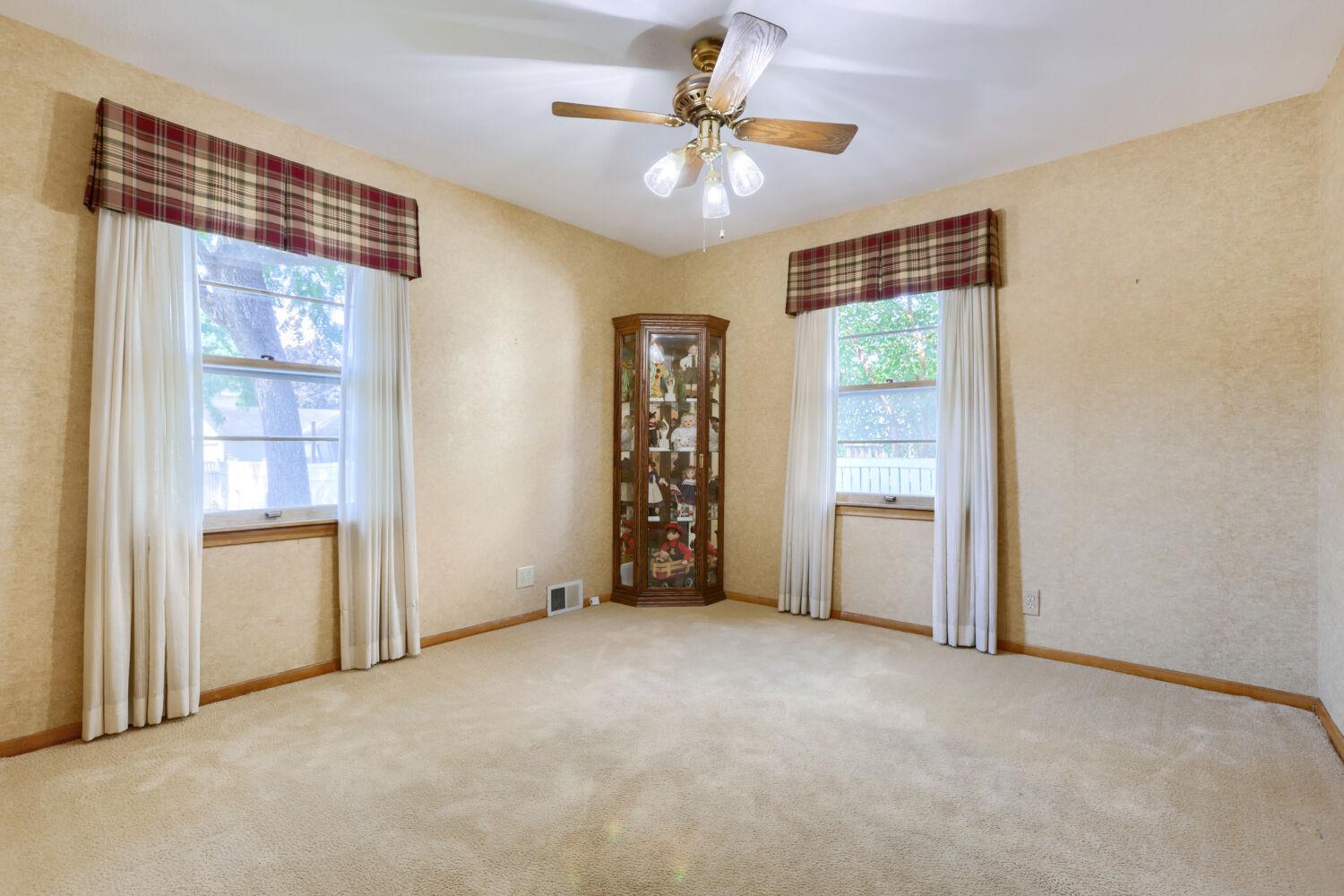 View of Residential at 1324 Buchanan Street, Minneapolis MN 55413, Minneapolis (22 of 40) - Mike Wilen | Minnesota Team Real Estate