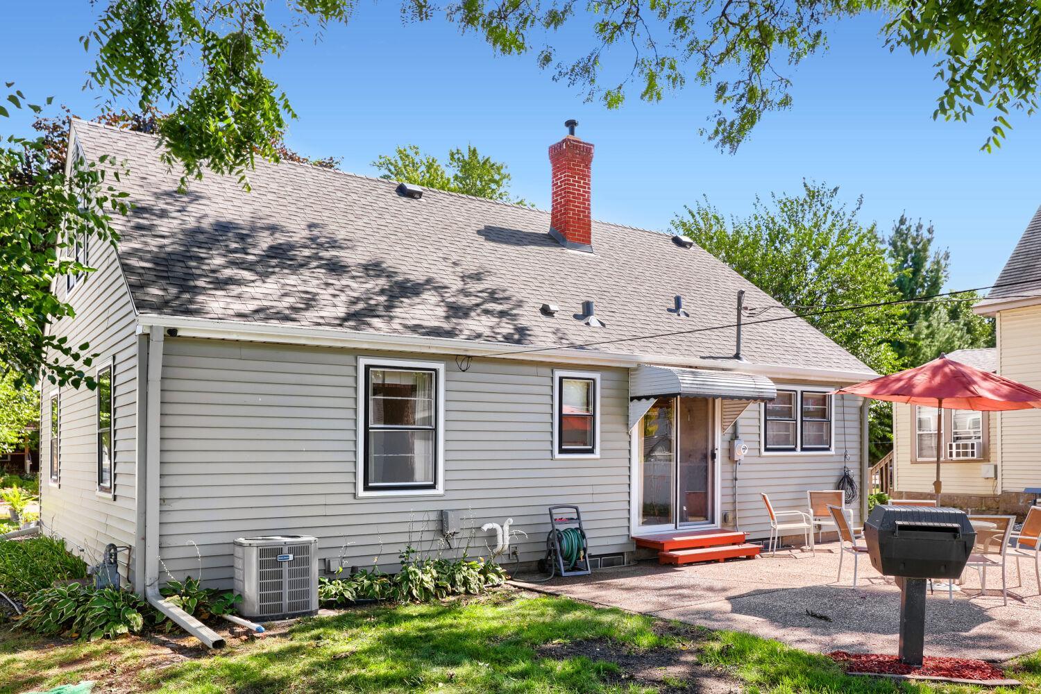 View of Residential at 1324 Buchanan Street, Minneapolis MN 55413, Minneapolis (35 of 40) - Mike Wilen | Minnesota Team Real Estate