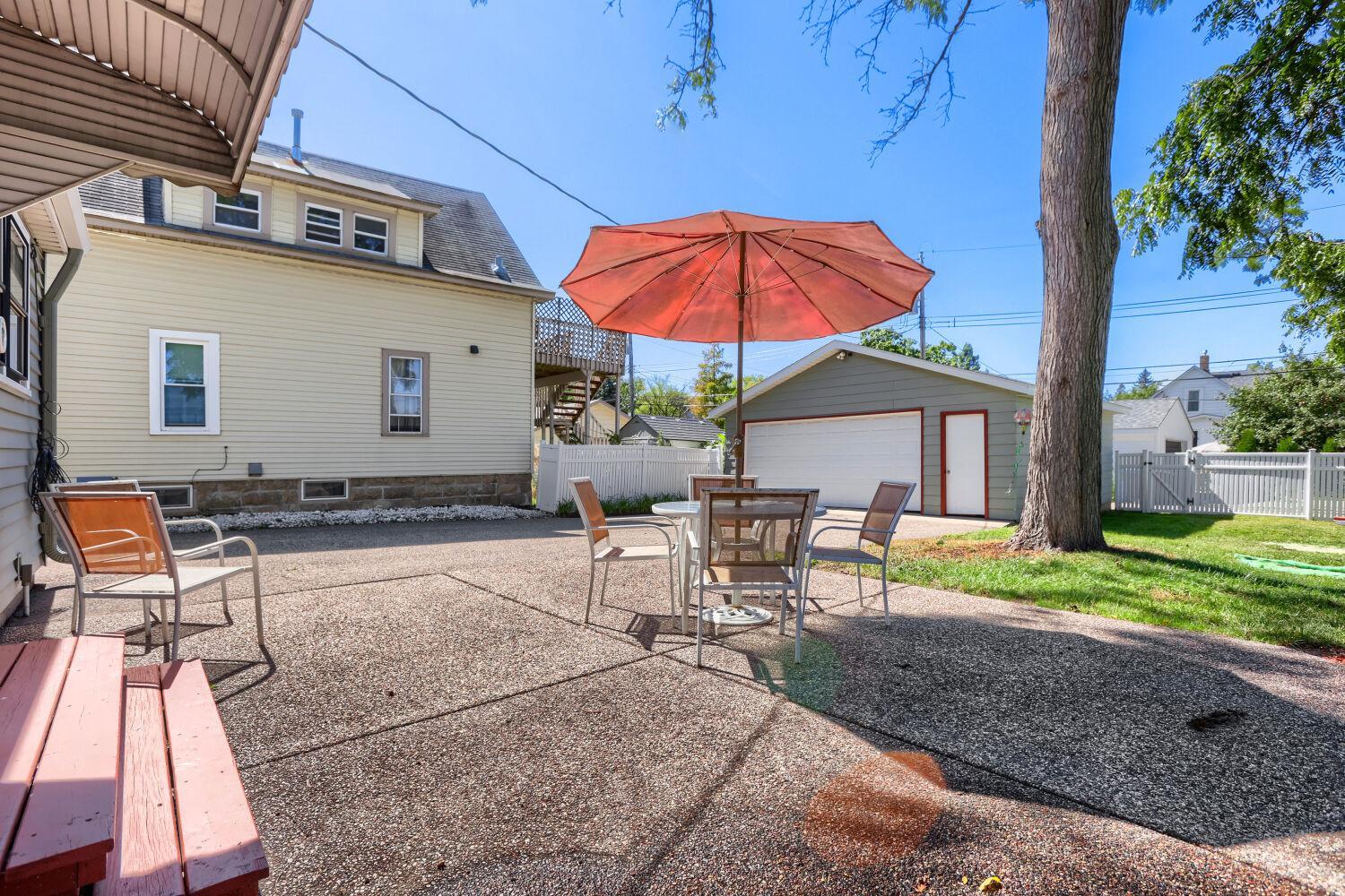View of Residential at 1324 Buchanan Street, Minneapolis MN 55413, Minneapolis (39 of 40) - Mike Wilen | Minnesota Team Real Estate