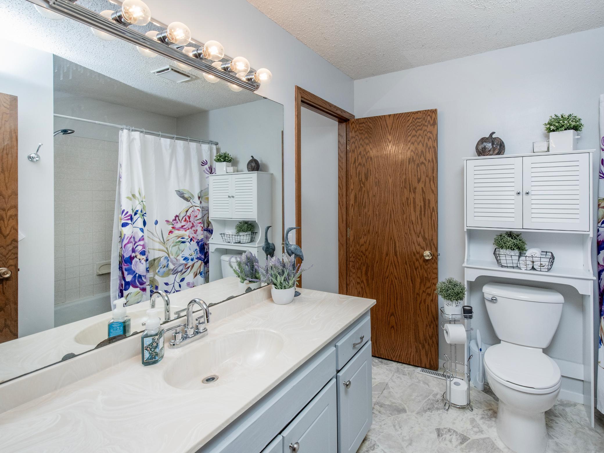 View of Residential at 1883 County Road E, White Bear Lake MN 55110, White Bear Lake (21 of 42) - Mike Wilen | Minnesota Team Real Estate