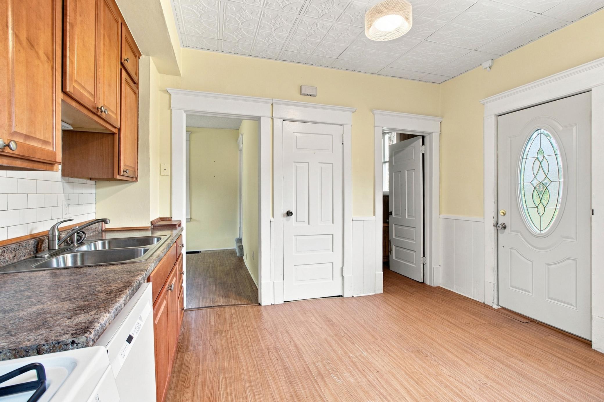 View of Residential at 190 Annapolis Street, West Saint Paul MN 55118, West Saint Paul (4 of 24) - Mike Wilen | Minnesota Team Real Estate