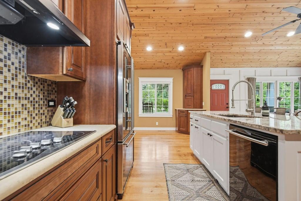 View of Residential at 13508 Sunset Trail, Plymouth MN 55441, Plymouth (5 of 46) - Mike Wilen | Minnesota Team Real Estate