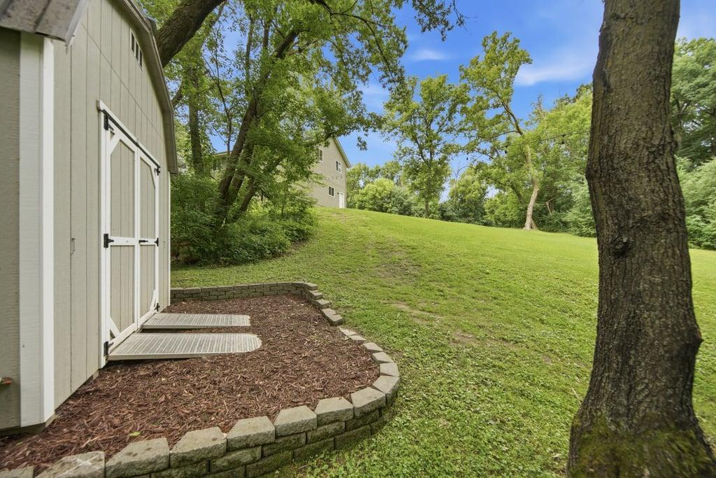 View of Residential at 13508 Sunset Trail, Plymouth MN 55441, Plymouth (38 of 46) - Mike Wilen | Minnesota Team Real Estate