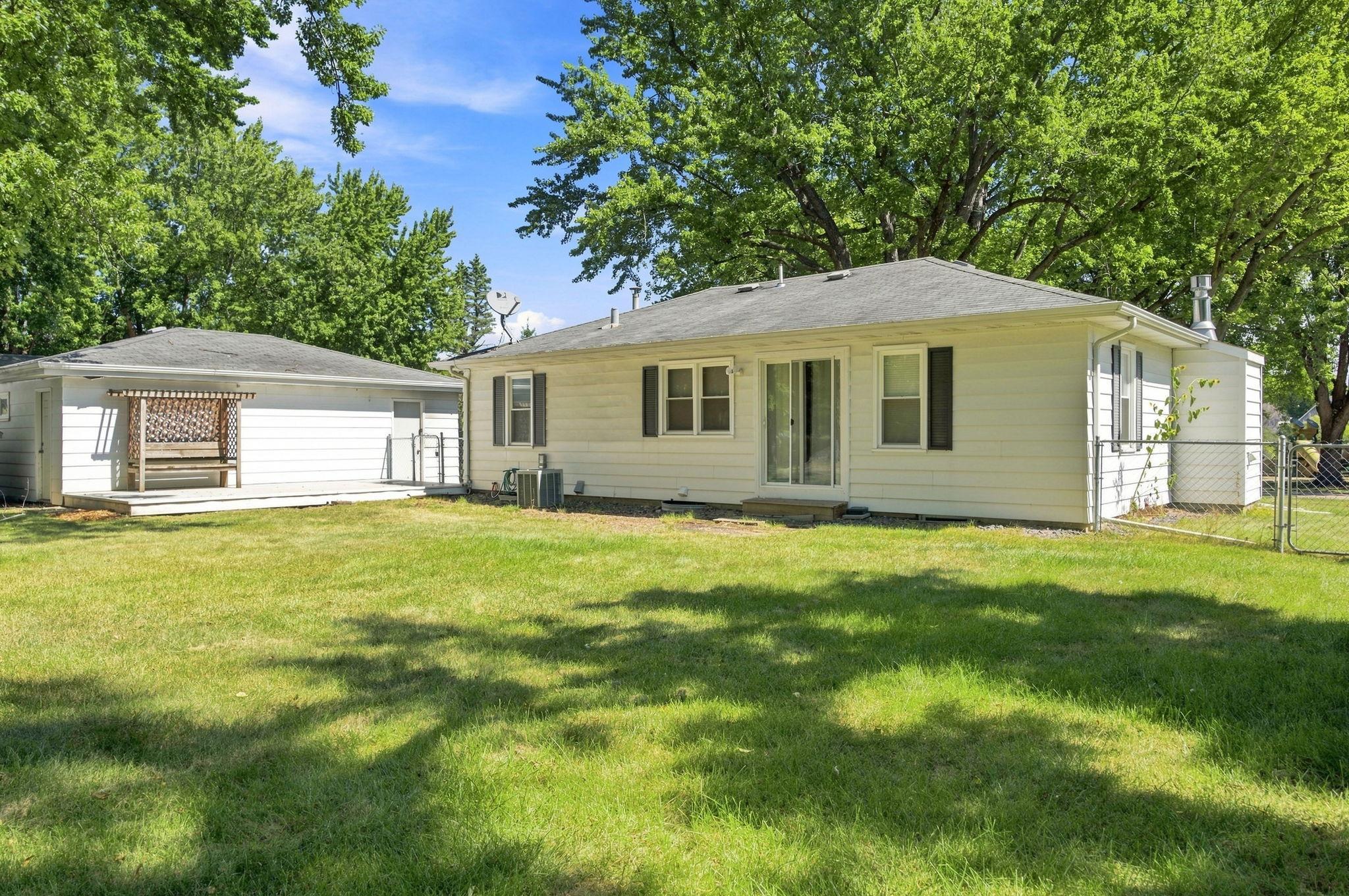 View of Residential at 125 Hackberry Hill, Orono MN 55356, Orono (31 of 37) - Mike Wilen | Minnesota Team Real Estate