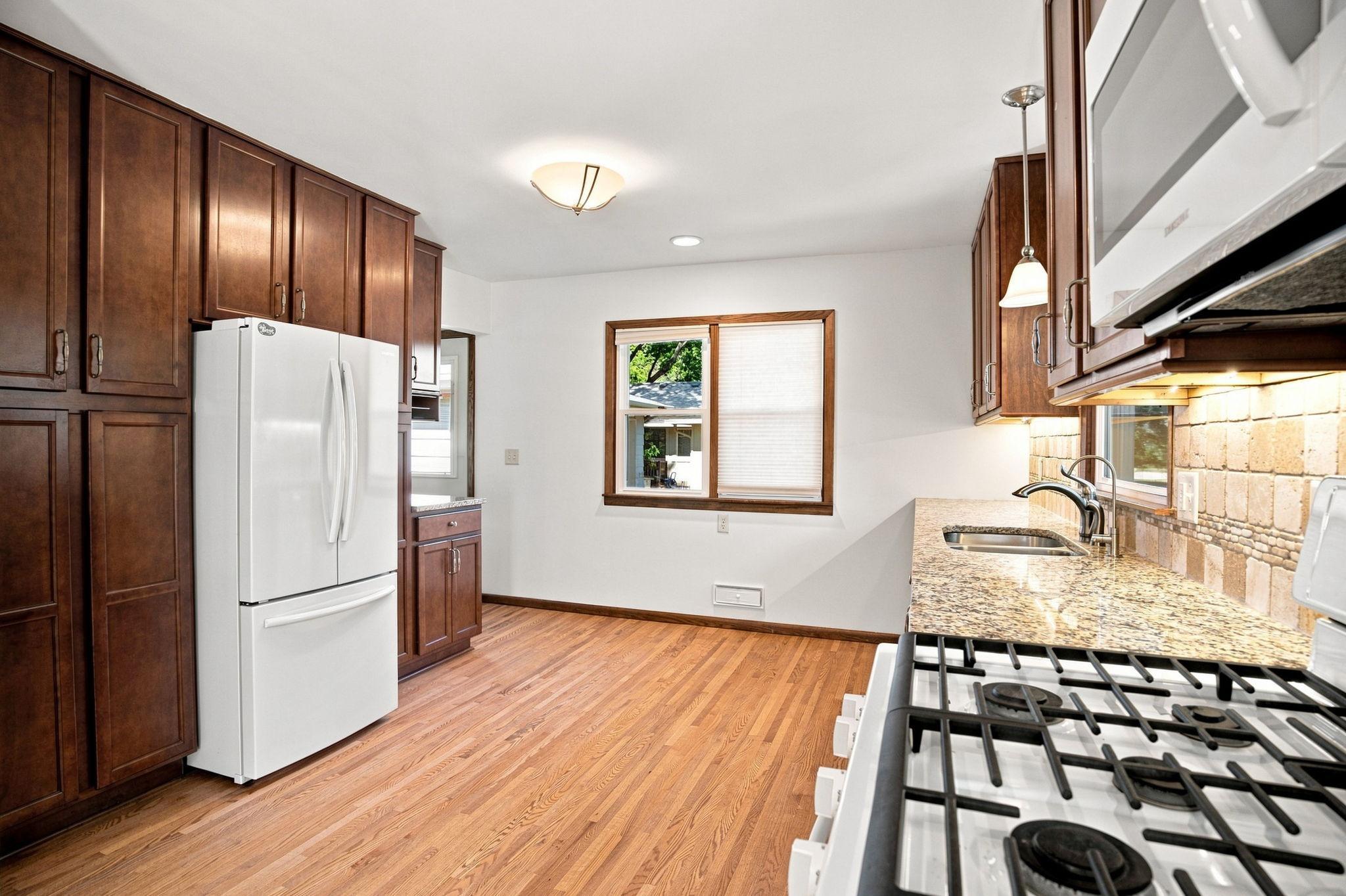 View of Residential at 125 Hackberry Hill, Orono MN 55356, Orono (12 of 37) - Mike Wilen | Minnesota Team Real Estate