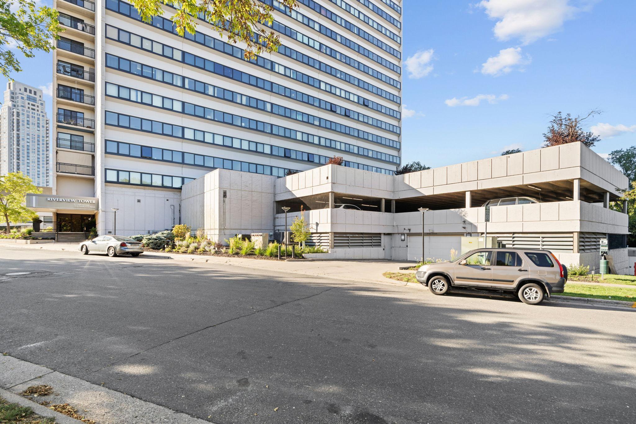 View of Residential at 1920 1st Street #1508, Minneapolis MN 55454, Minneapolis (22 of 31) - Mike Wilen | Minnesota Team Real Estate