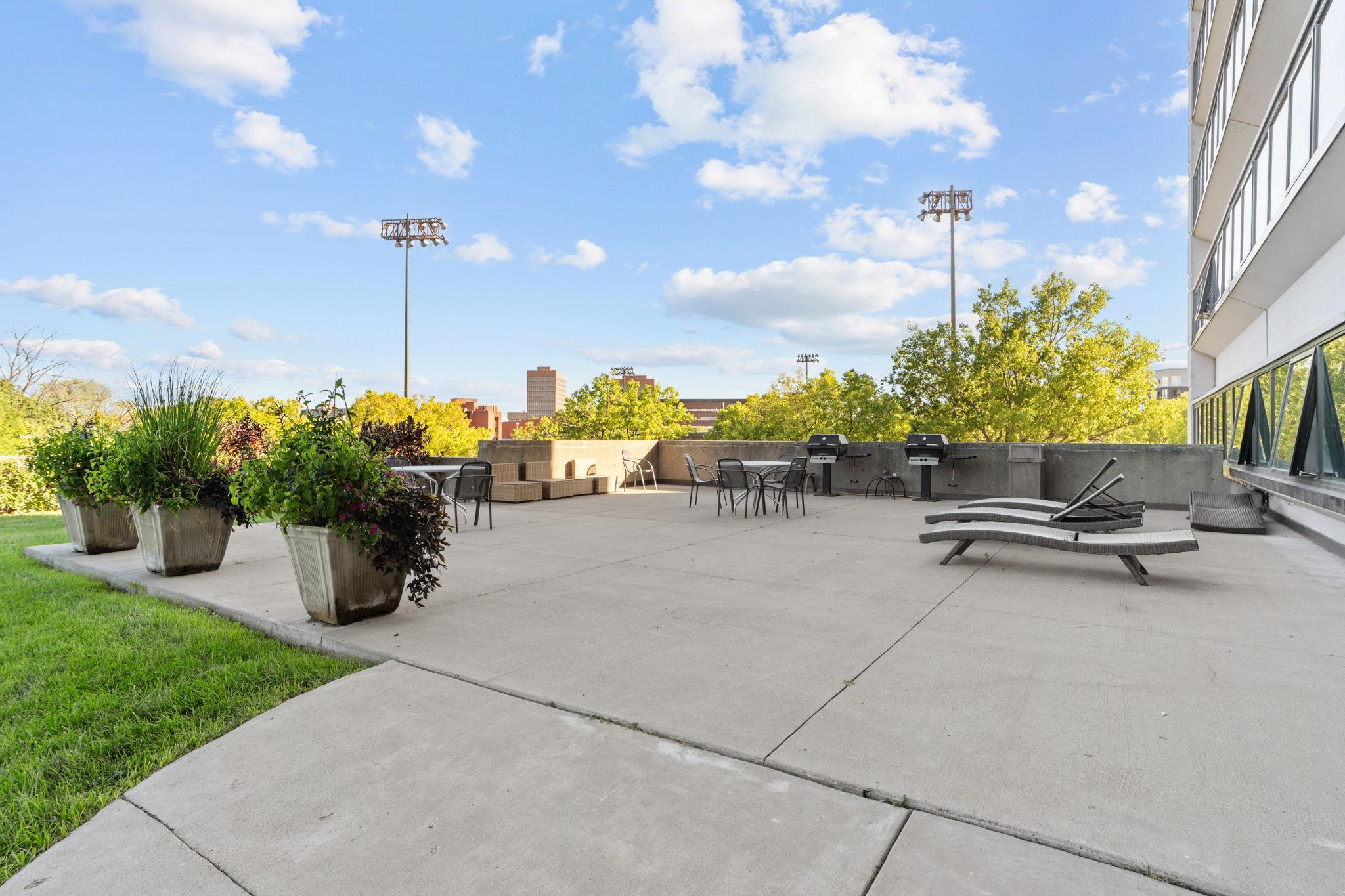 View of Residential at 1920 1st Street #1508, Minneapolis MN 55454, Minneapolis (18 of 31) - Mike Wilen | Minnesota Team Real Estate