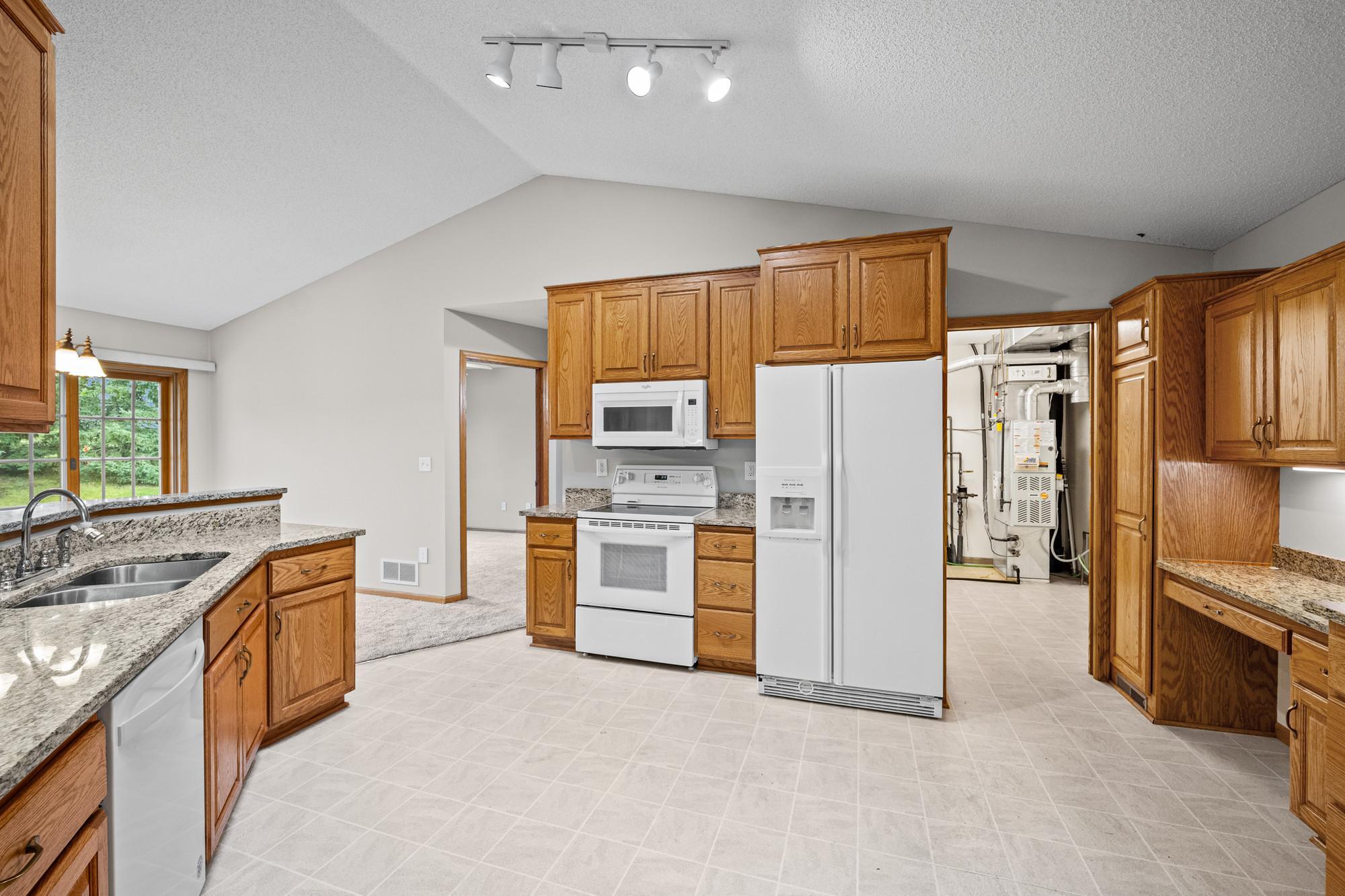 View of Residential at 3801 Impatiens Lane, Brooklyn Park MN 55443, Brooklyn Park (17 of 47) - Mike Wilen | Minnesota Team Real Estate
