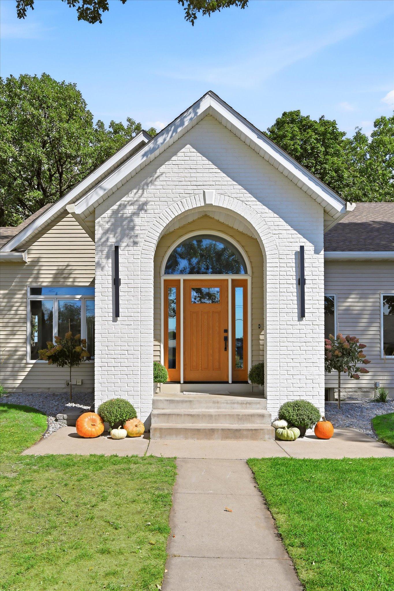 View of Residential at 7 Shore Drive, Forest Lake MN 55025, Forest Lake (10 of 98) - Mike Wilen | Minnesota Team Real Estate