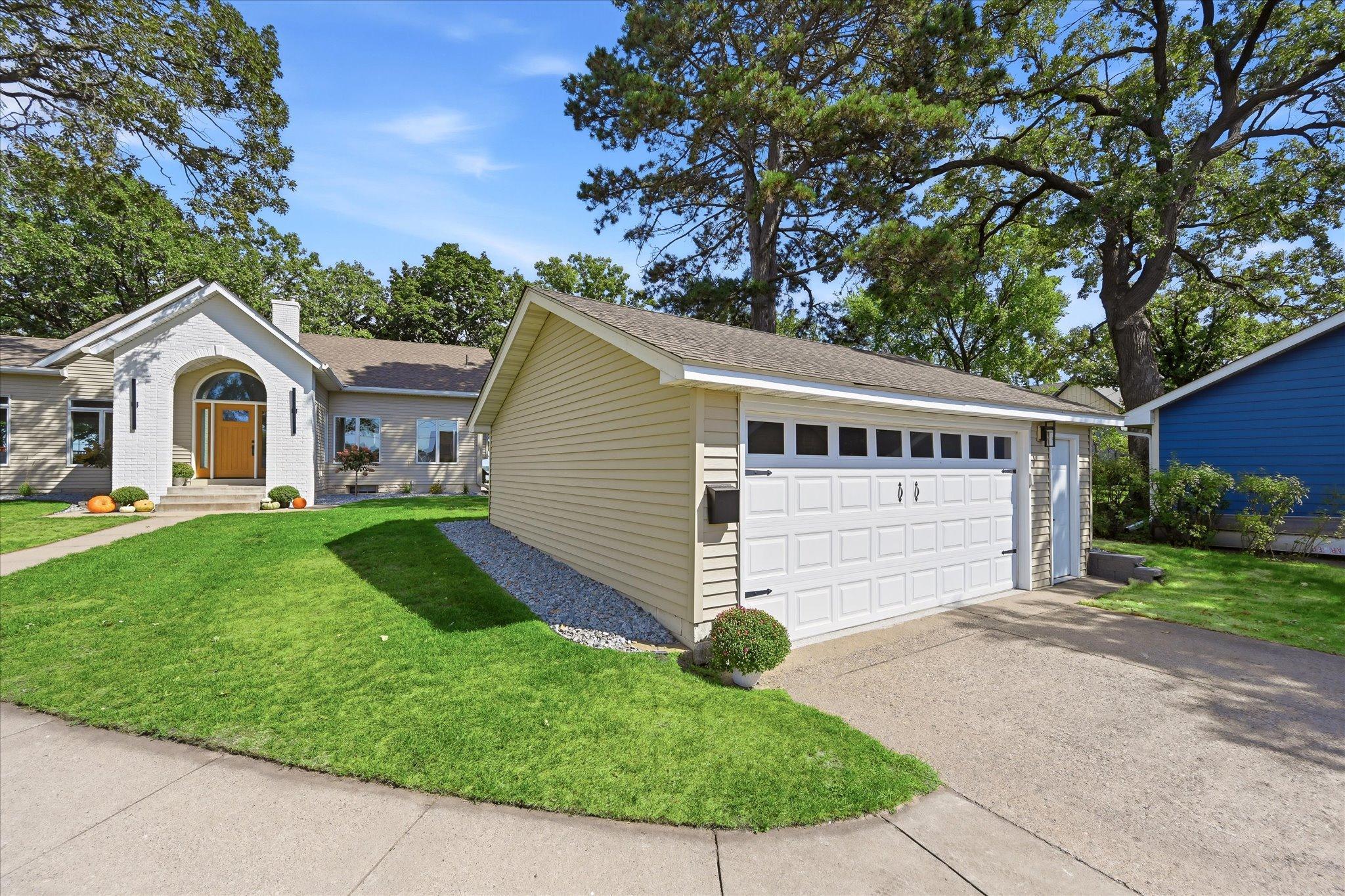 View of Residential at 7 Shore Drive, Forest Lake MN 55025, Forest Lake (77 of 98) - Mike Wilen | Minnesota Team Real Estate