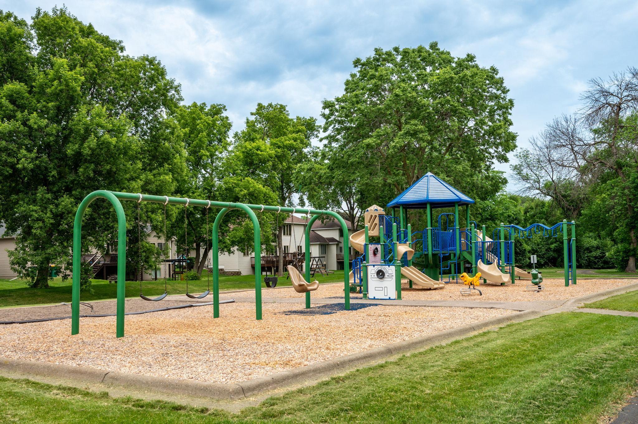 View of Residential at 8521 Telford Lane, Brooklyn Park MN 55443, Brooklyn Park (28 of 29) - Mike Wilen | Minnesota Team Real Estate