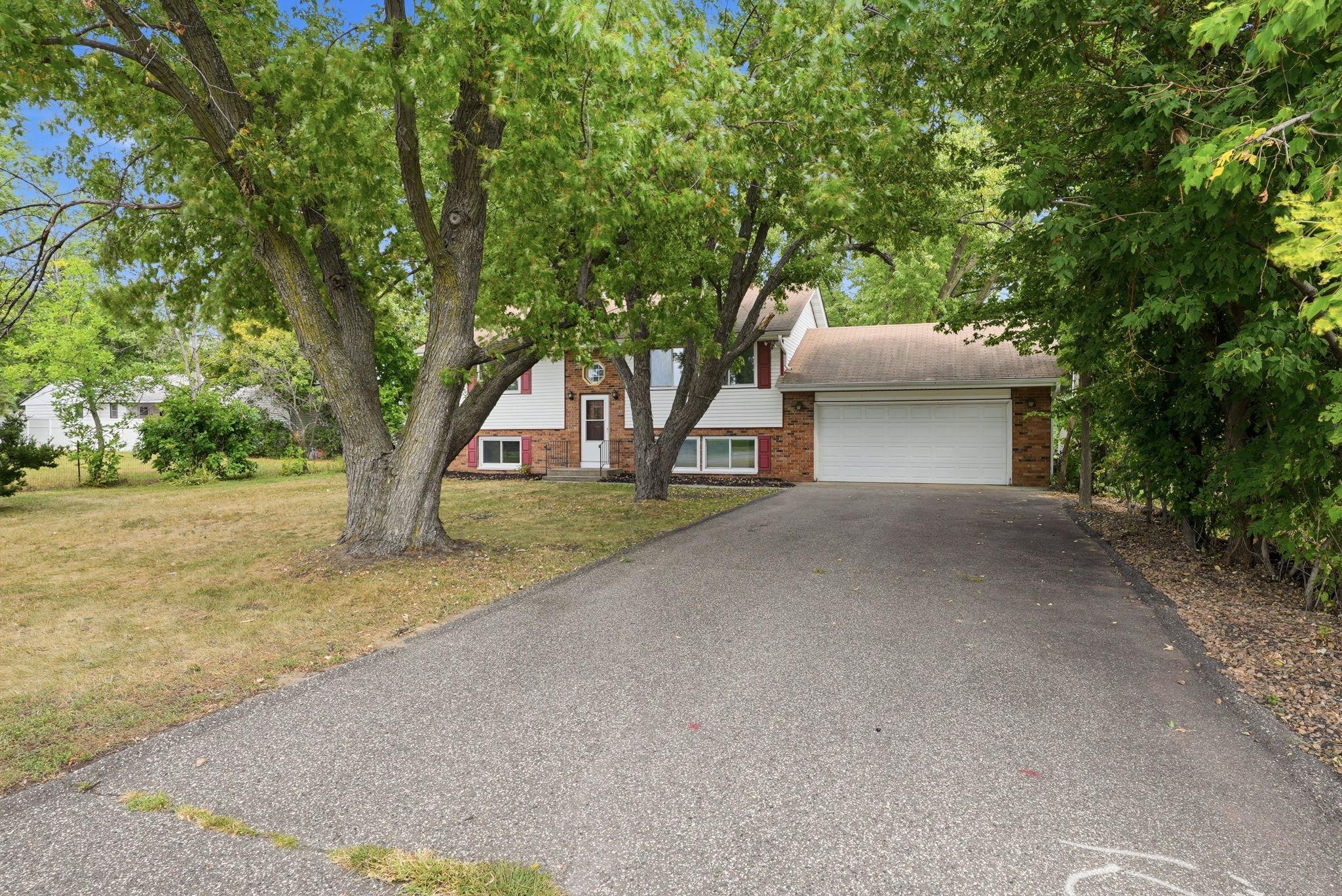 View of Residential at 2112 69th Avenue, Brooklyn Center MN 55430, Brooklyn Center (27 of 33) - Mike Wilen | Minnesota Team Real Estate