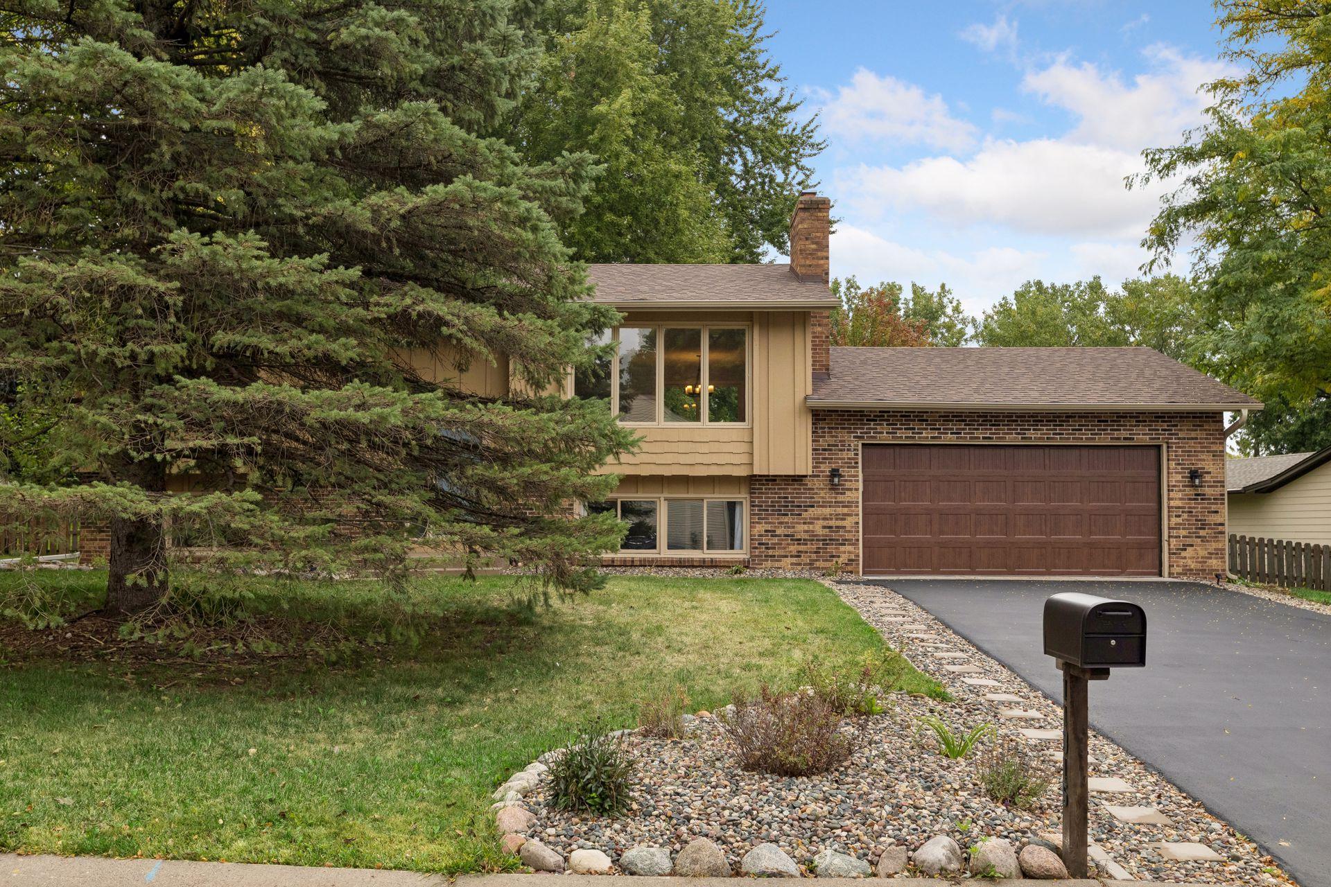 View of Residential at 11315 40th Avenue, Plymouth MN 55441, Plymouth (3 of 40) - Mike Wilen | Minnesota Team Real Estate