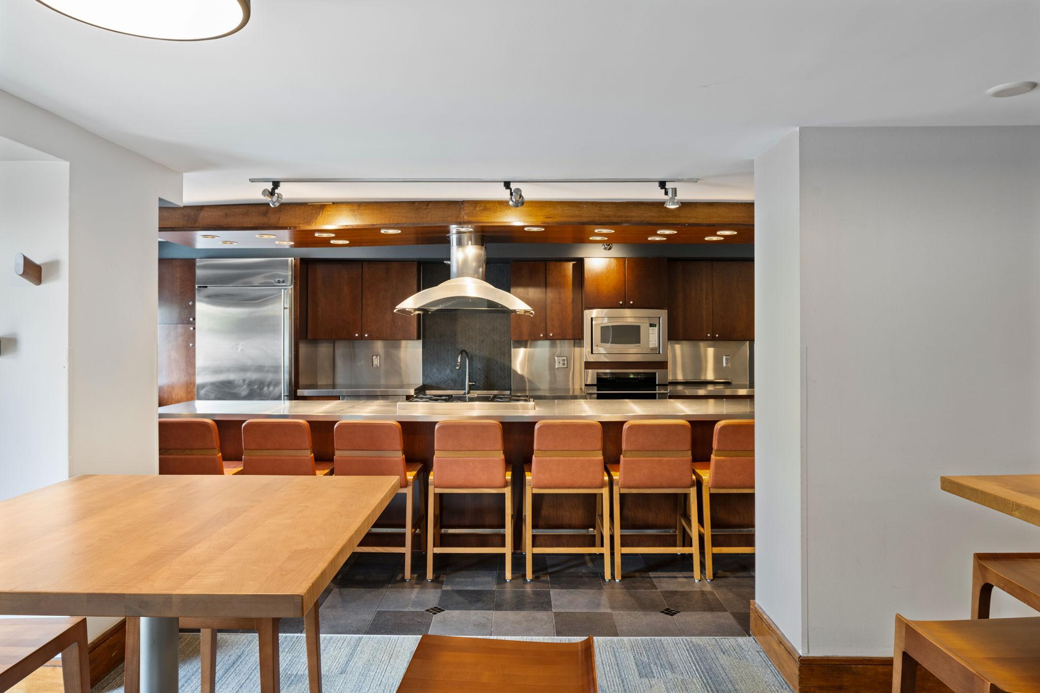 View of Residential at 401 1st Street #623, Minneapolis MN 55401, Minneapolis (43 of 57) - Mike Wilen | Minnesota Team Real Estate