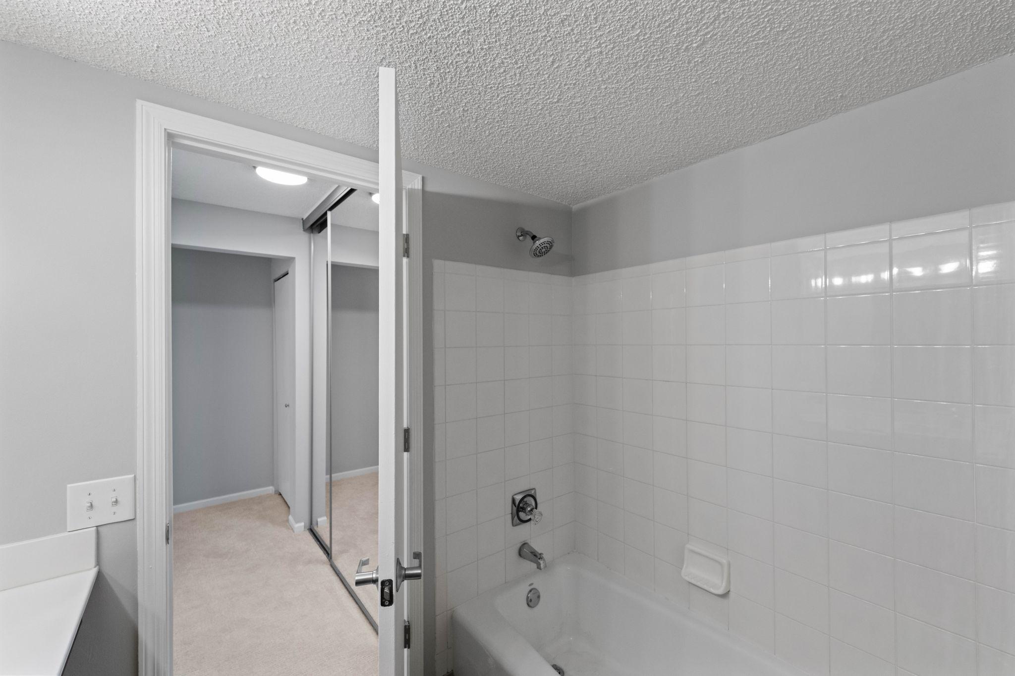 View of Residential at 401 1st Street #623, Minneapolis MN 55401, Minneapolis (30 of 57) - Mike Wilen | Minnesota Team Real Estate