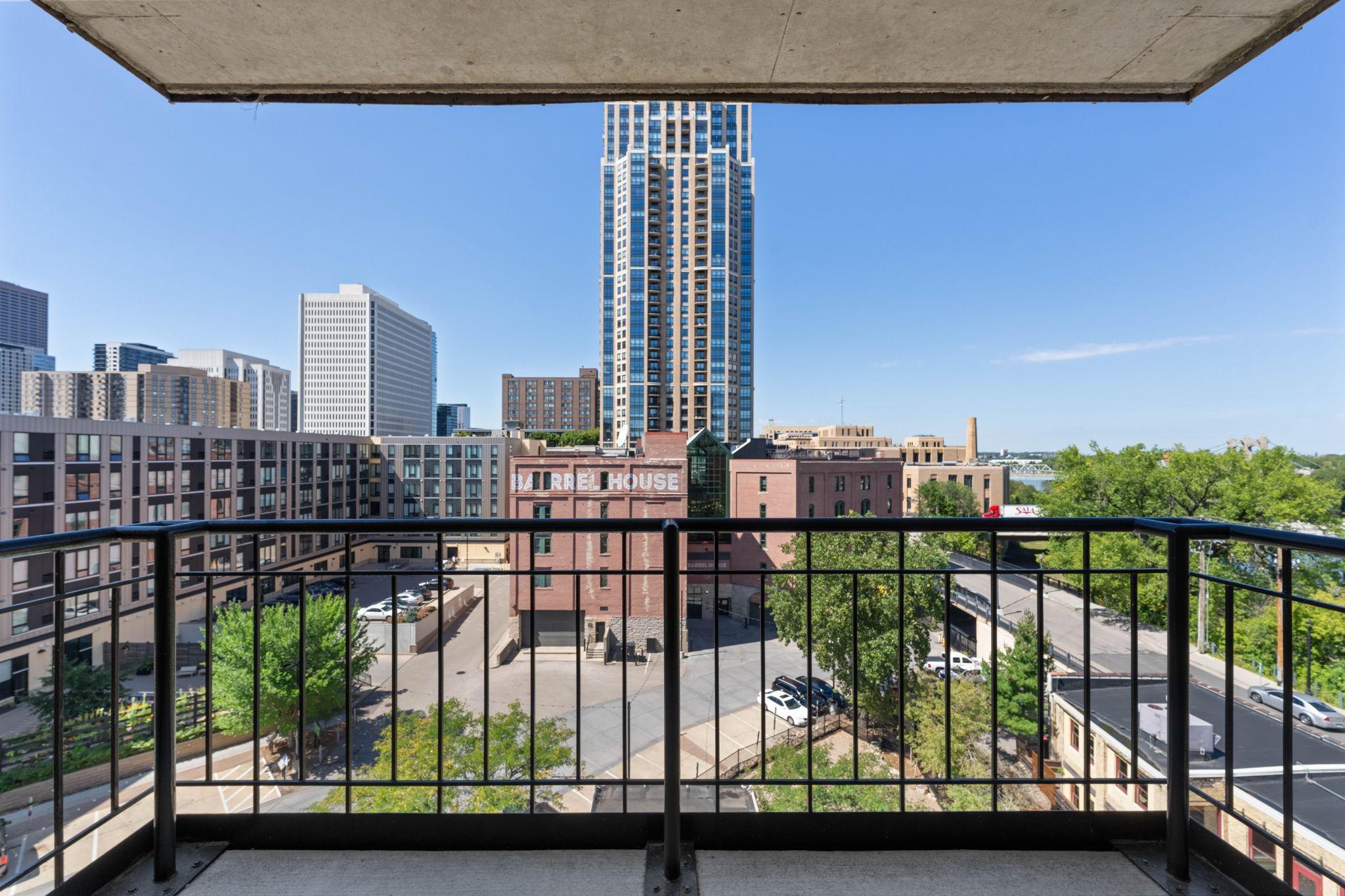 View of Residential at 401 1st Street #623, Minneapolis MN 55401, Minneapolis (15 of 57) - Mike Wilen | Minnesota Team Real Estate