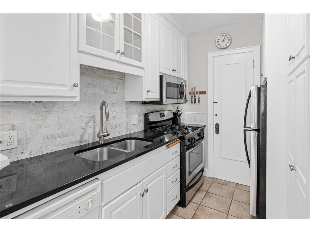 View of Residential at 3603 Aldrich Avenue #302, Minneapolis MN 55409, Minneapolis (35 of 66) - Mike Wilen | Minnesota Team Real Estate