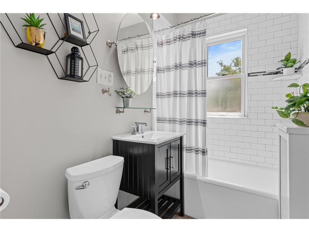 View of Residential at 3603 Aldrich Avenue #302, Minneapolis MN 55409, Minneapolis (7 of 66) - Mike Wilen | Minnesota Team Real Estate
