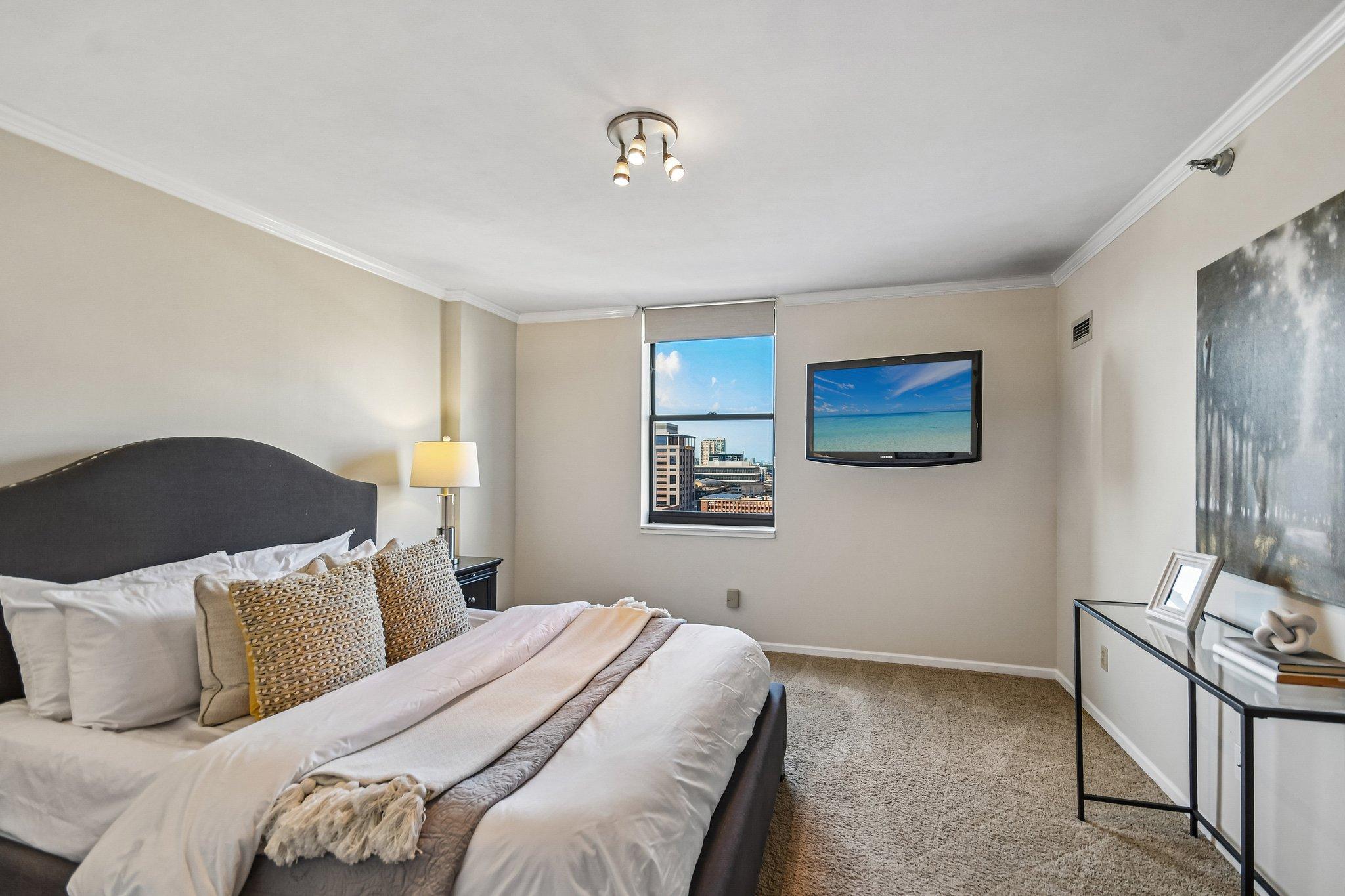 View of Residential at 401 1st Street #1718, Minneapolis MN 55401, Minneapolis (17 of 58) - Mike Wilen | Minnesota Team Real Estate