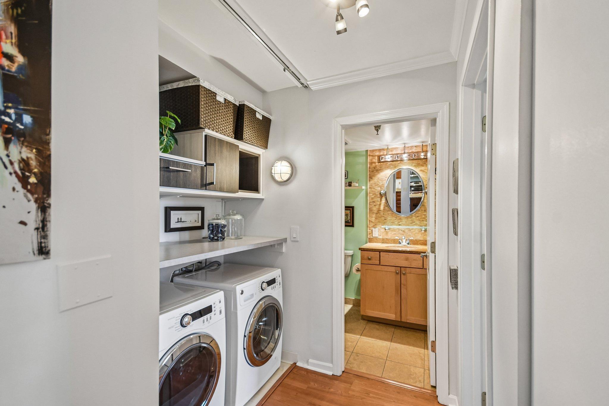 View of Residential at 401 1st Street #1718, Minneapolis MN 55401, Minneapolis (11 of 58) - Mike Wilen | Minnesota Team Real Estate