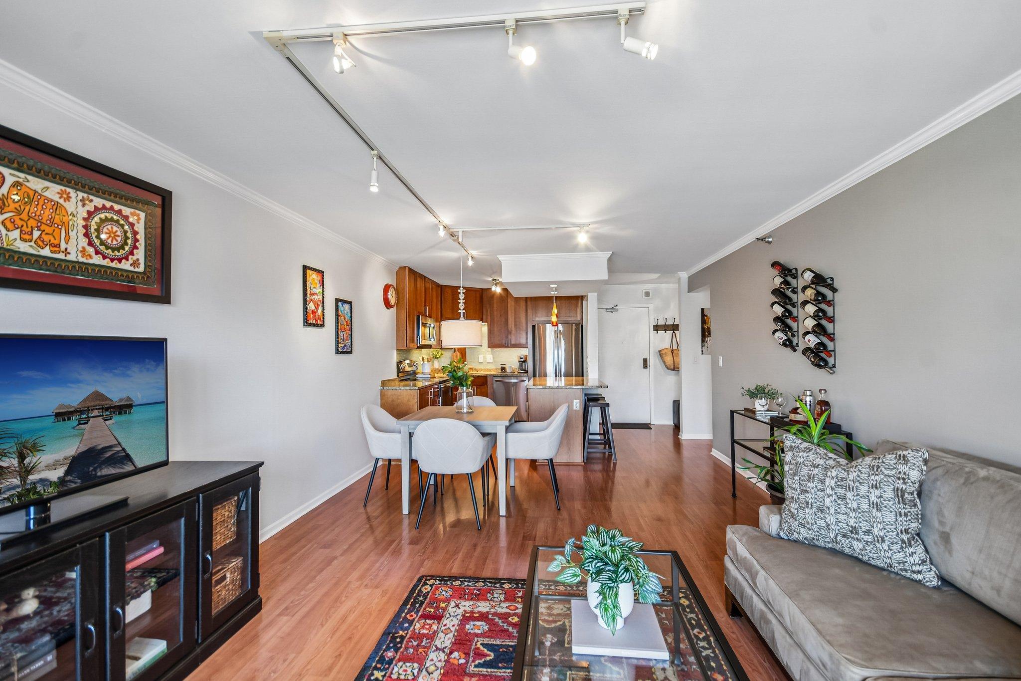 View of Residential at 401 1st Street #1718, Minneapolis MN 55401, Minneapolis (4 of 58) - Mike Wilen | Minnesota Team Real Estate