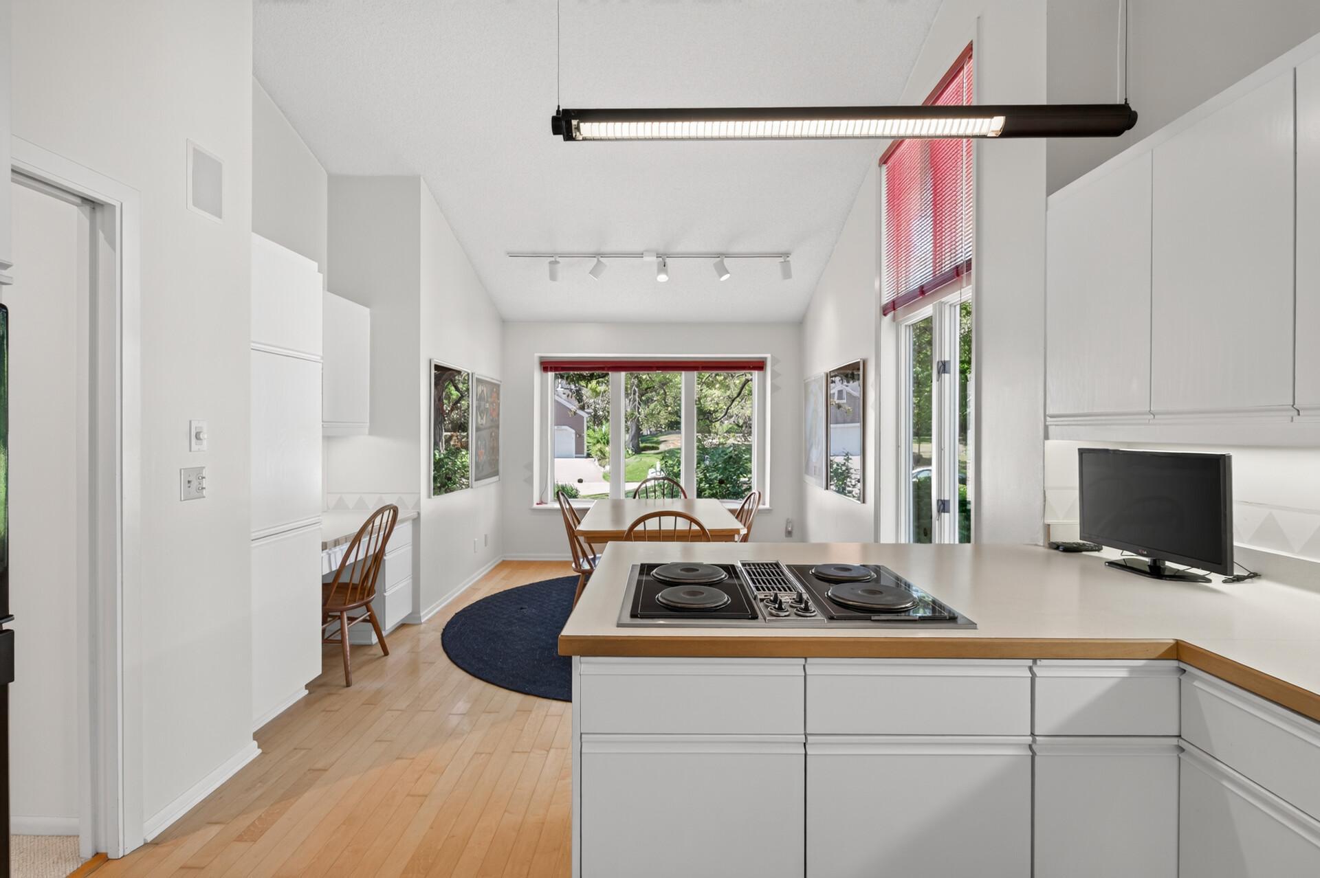 View of Residential at 3631 Oakton Ridge, Minnetonka MN 55305, Minnetonka (21 of 53) - Mike Wilen | Minnesota Team Real Estate