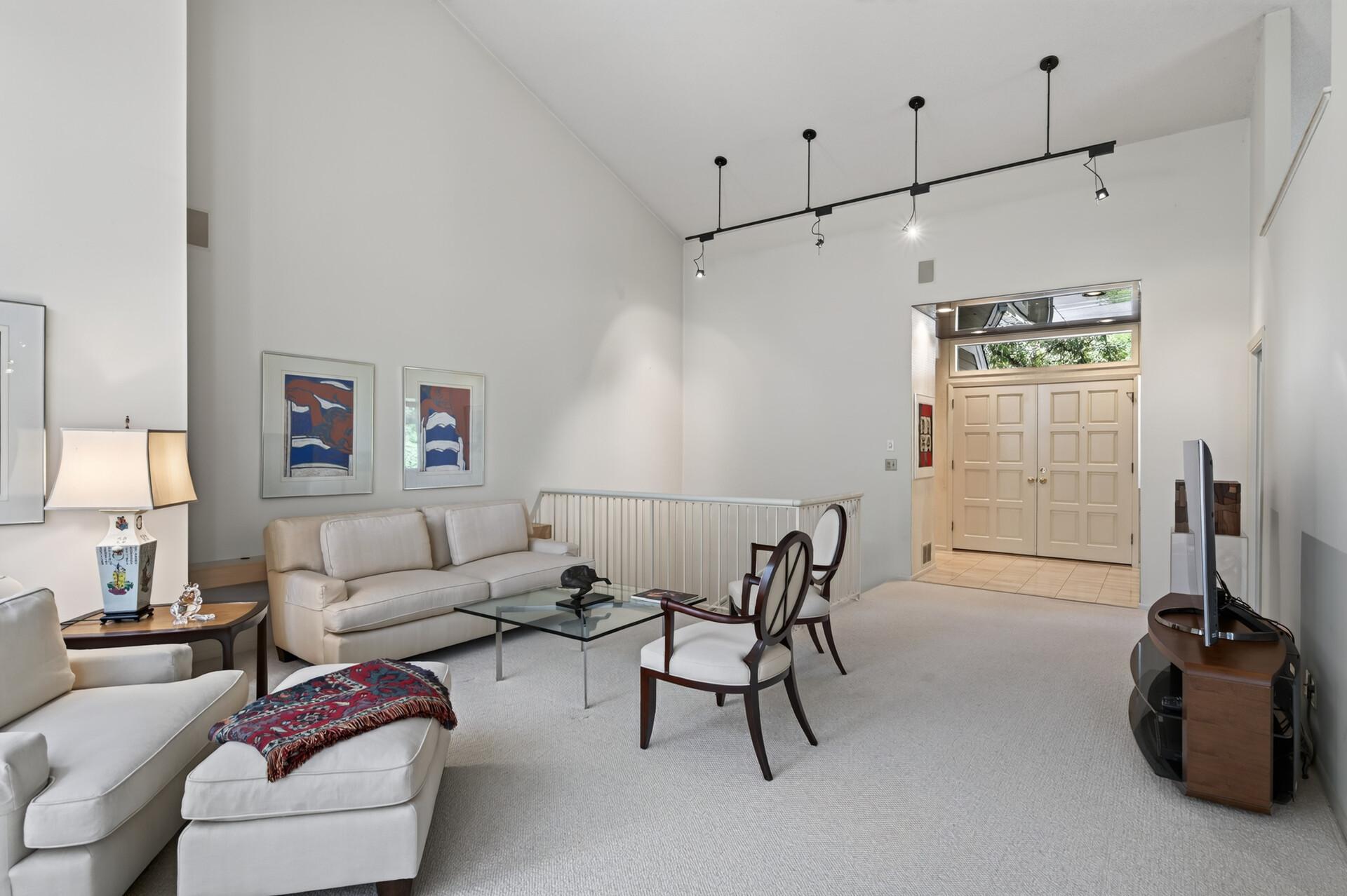 View of Residential at 3631 Oakton Ridge, Minnetonka MN 55305, Minnetonka (7 of 53) - Mike Wilen | Minnesota Team Real Estate