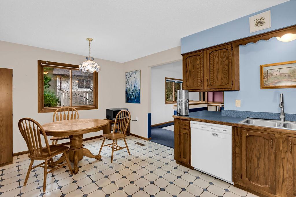 View of Residential at 275 Little John Drive, Circle Pines MN 55014, Circle Pines (4 of 29) - Mike Wilen | Minnesota Team Real Estate