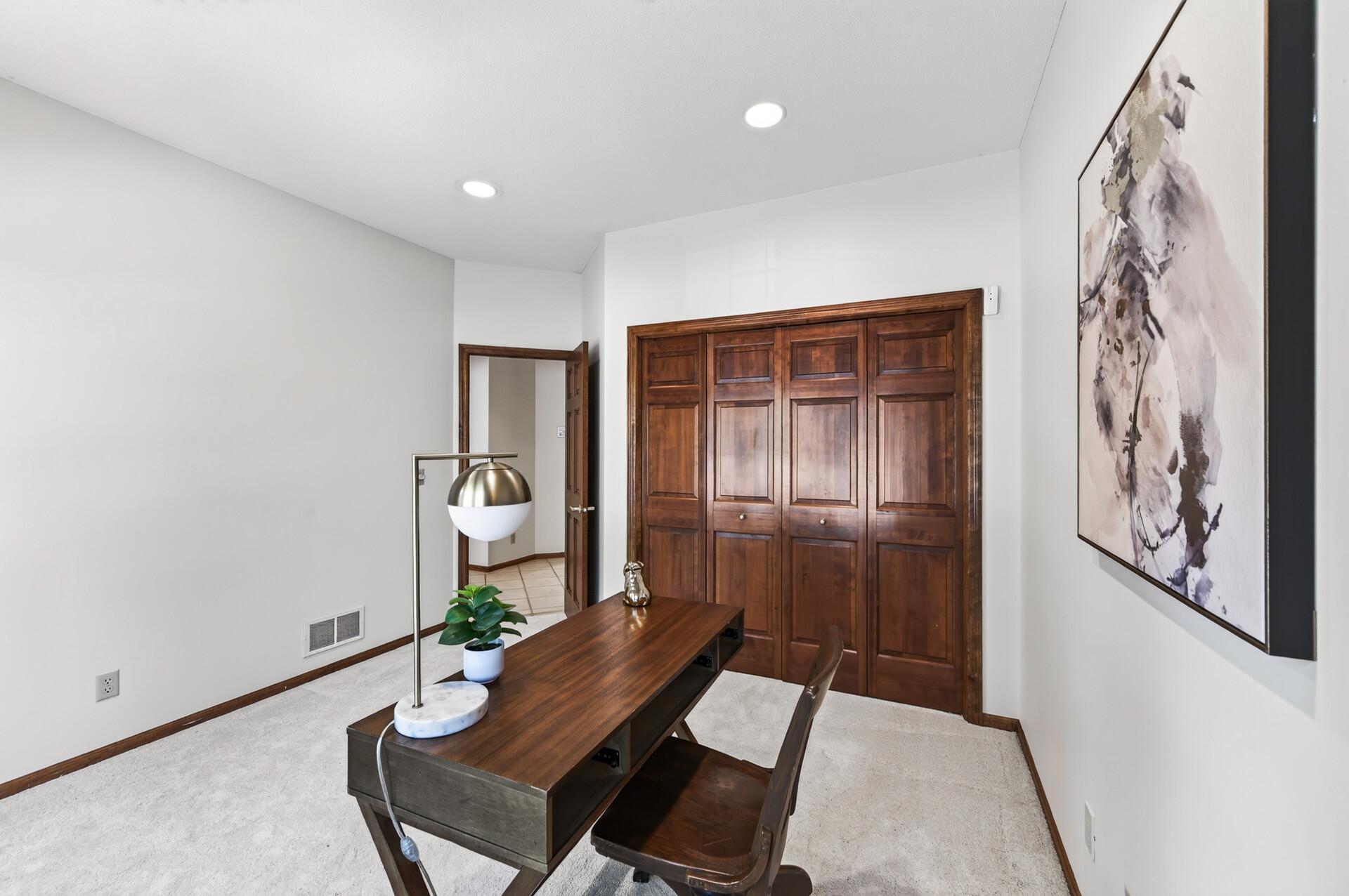 View of Residential at 3034 Edgewater Drive, Woodbury MN 55125, Woodbury (20 of 54) - Mike Wilen | Minnesota Team Real Estate