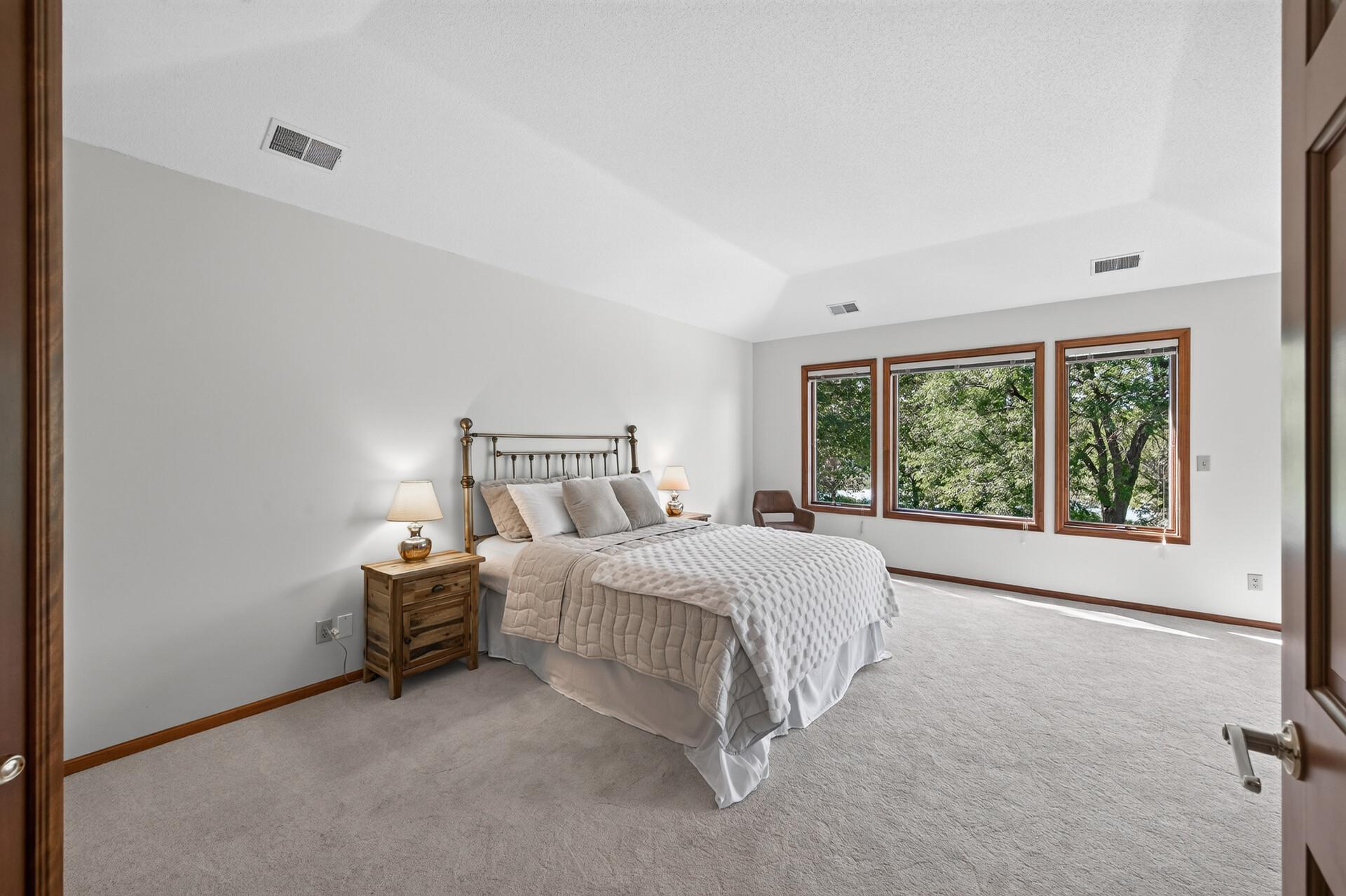 View of Residential at 3034 Edgewater Drive, Woodbury MN 55125, Woodbury (23 of 54) - Mike Wilen | Minnesota Team Real Estate