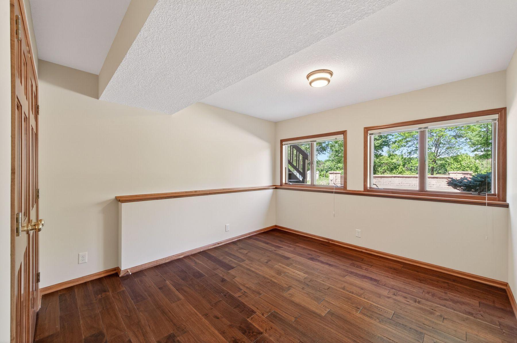View of Residential at 3034 Edgewater Drive, Woodbury MN 55125, Woodbury (30 of 54) - Mike Wilen | Minnesota Team Real Estate