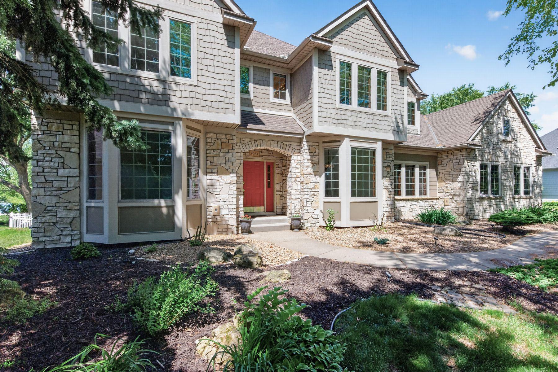 View of Residential at 3034 Edgewater Drive, Woodbury MN 55125, Woodbury (4 of 54) - Mike Wilen | Minnesota Team Real Estate