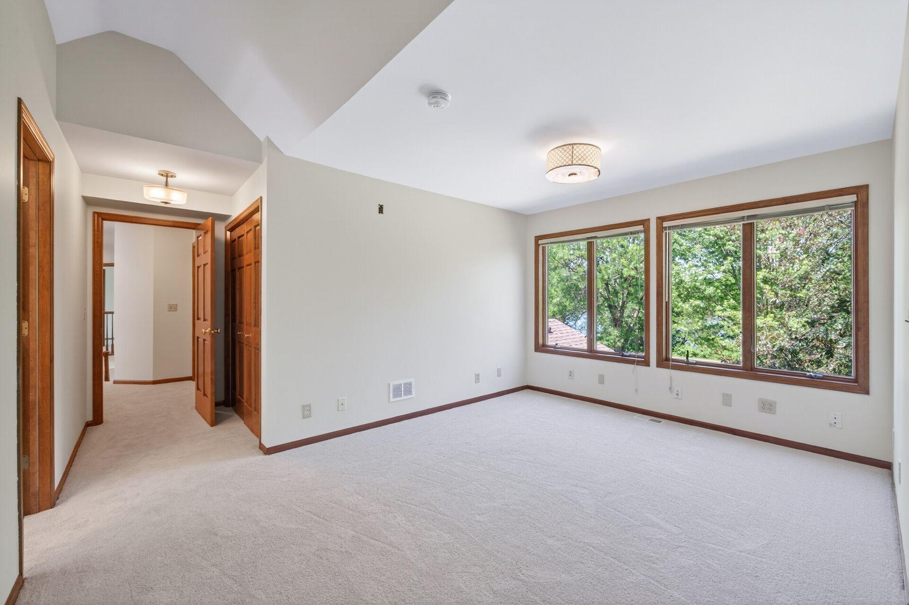 View of Residential at 3034 Edgewater Drive, Woodbury MN 55125, Woodbury (40 of 54) - Mike Wilen | Minnesota Team Real Estate