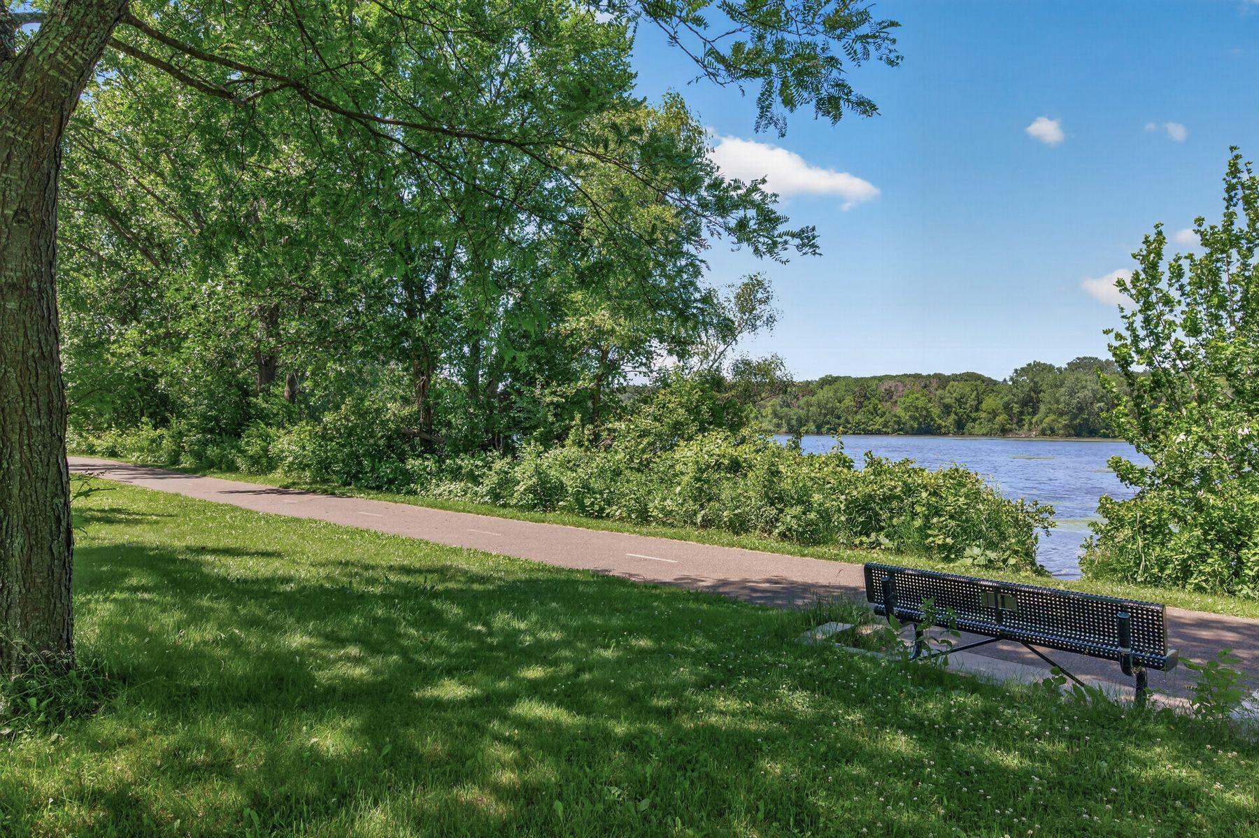 View of Residential at 3034 Edgewater Drive, Woodbury MN 55125, Woodbury (46 of 54) - Mike Wilen | Minnesota Team Real Estate
