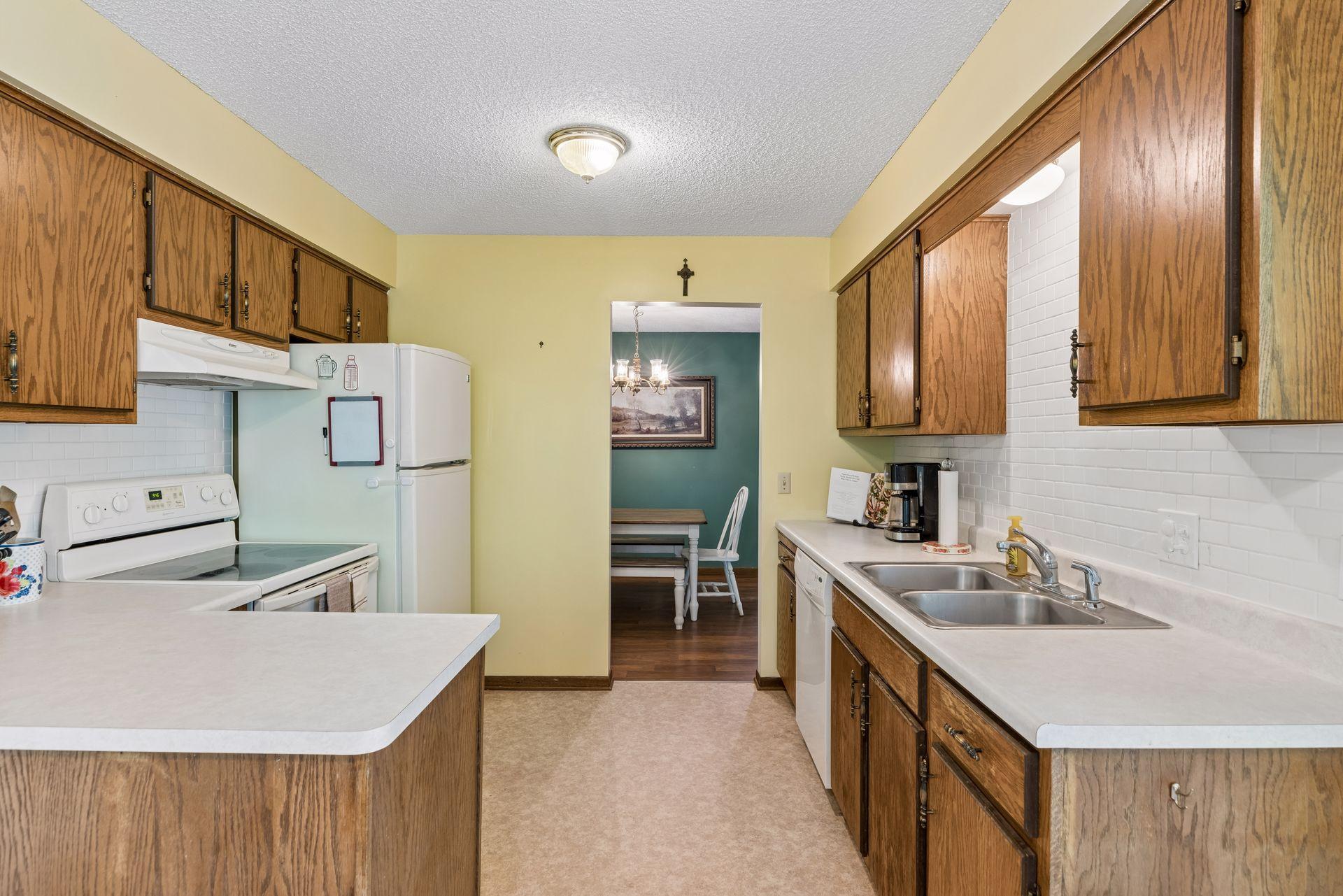 View of Residential at 973 Greenhaven Drive, Vadnais Heights MN 55127, Vadnais Heights (11 of 32) - Mike Wilen | Minnesota Team Real Estate