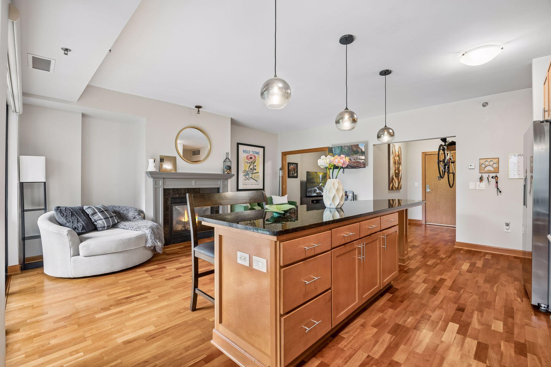 View of Residential at 317 Groveland Avenue #311, Minneapolis MN 55403, Minneapolis (20 of 61) - Mike Wilen | Minnesota Team Real Estate
