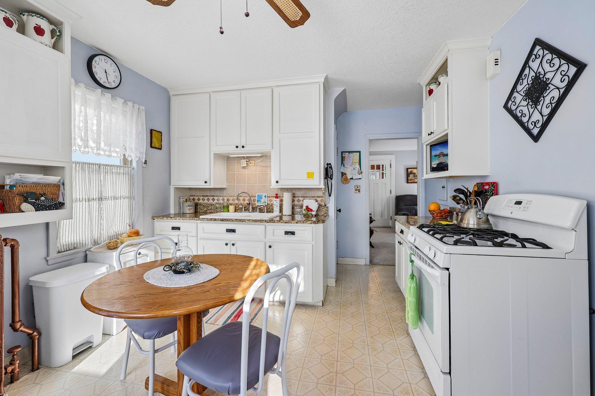 View of Residential at 655 Simpson Street, Saint Paul MN 55104, Saint Paul (18 of 47) - Mike Wilen | Minnesota Team Real Estate